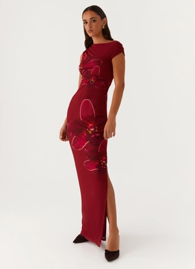 Sharp Fit Comfy Design Showtime Maxi Dress - Maroon