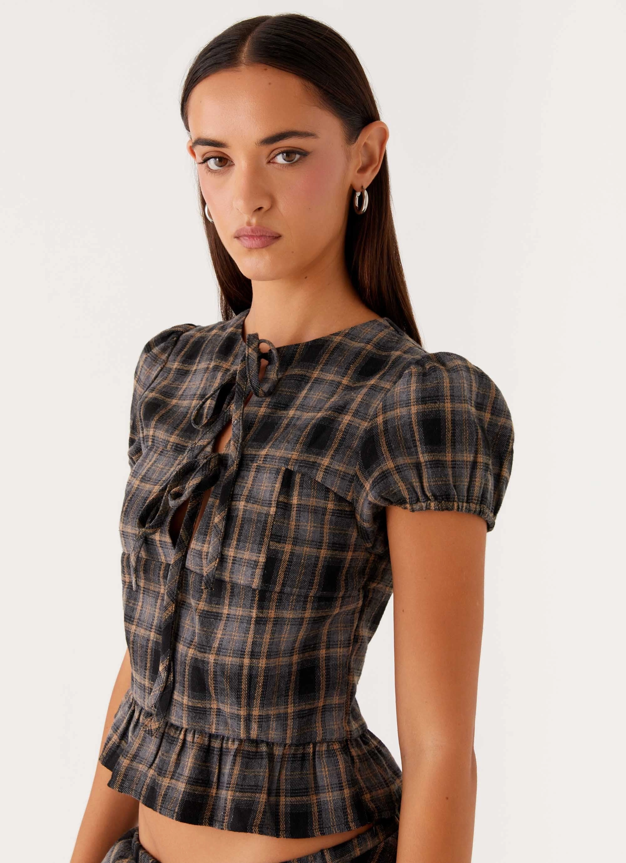 Layered Neckline SeamFreeShoulder Lucia Puff Sleeve Top - Brown Check