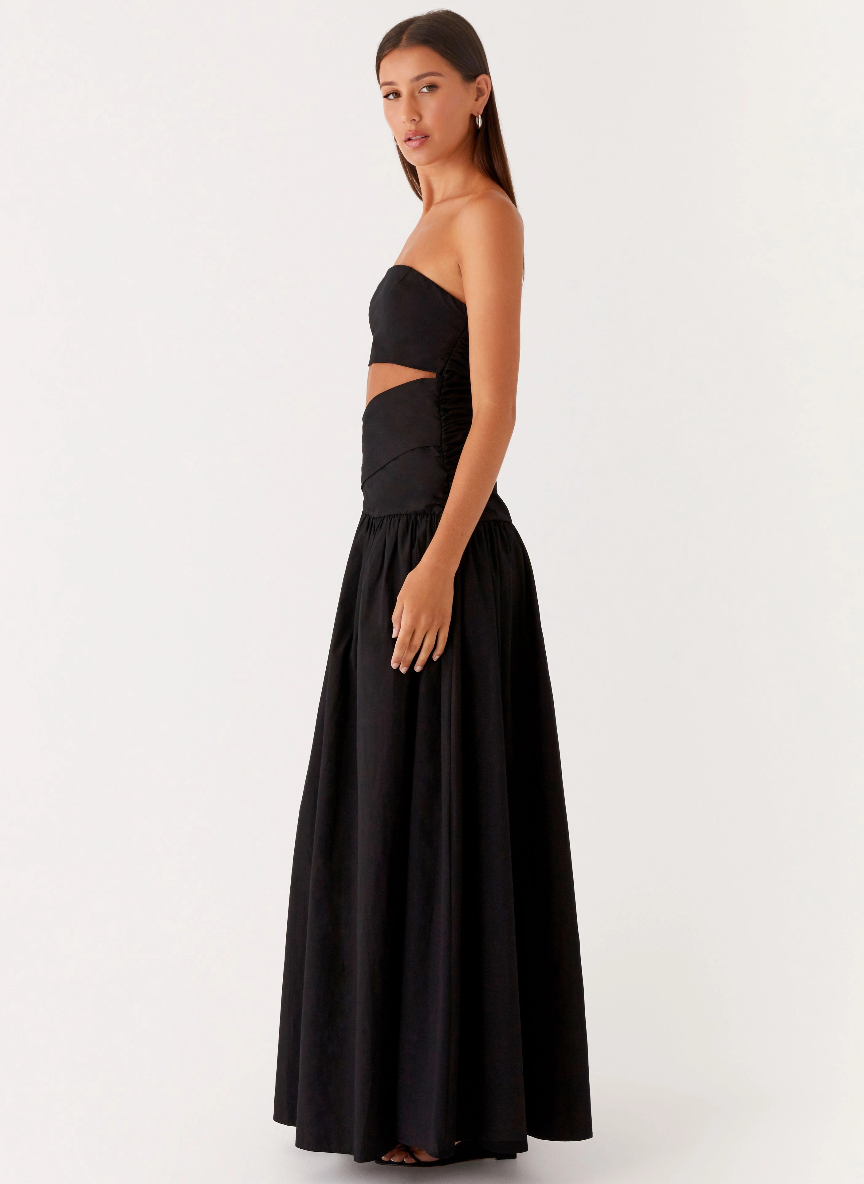Lumen Maxi Dress - Black Effortless Pair