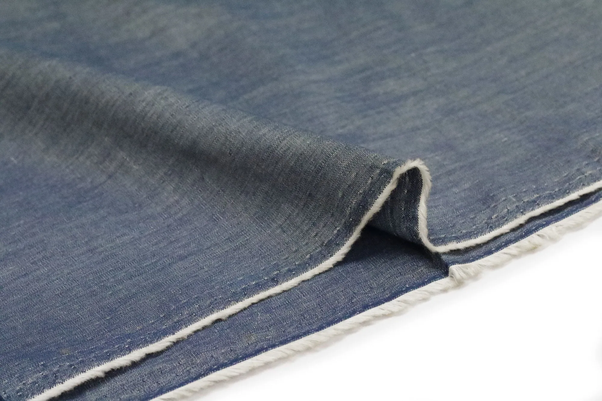 LUST CHAMBRAY.
