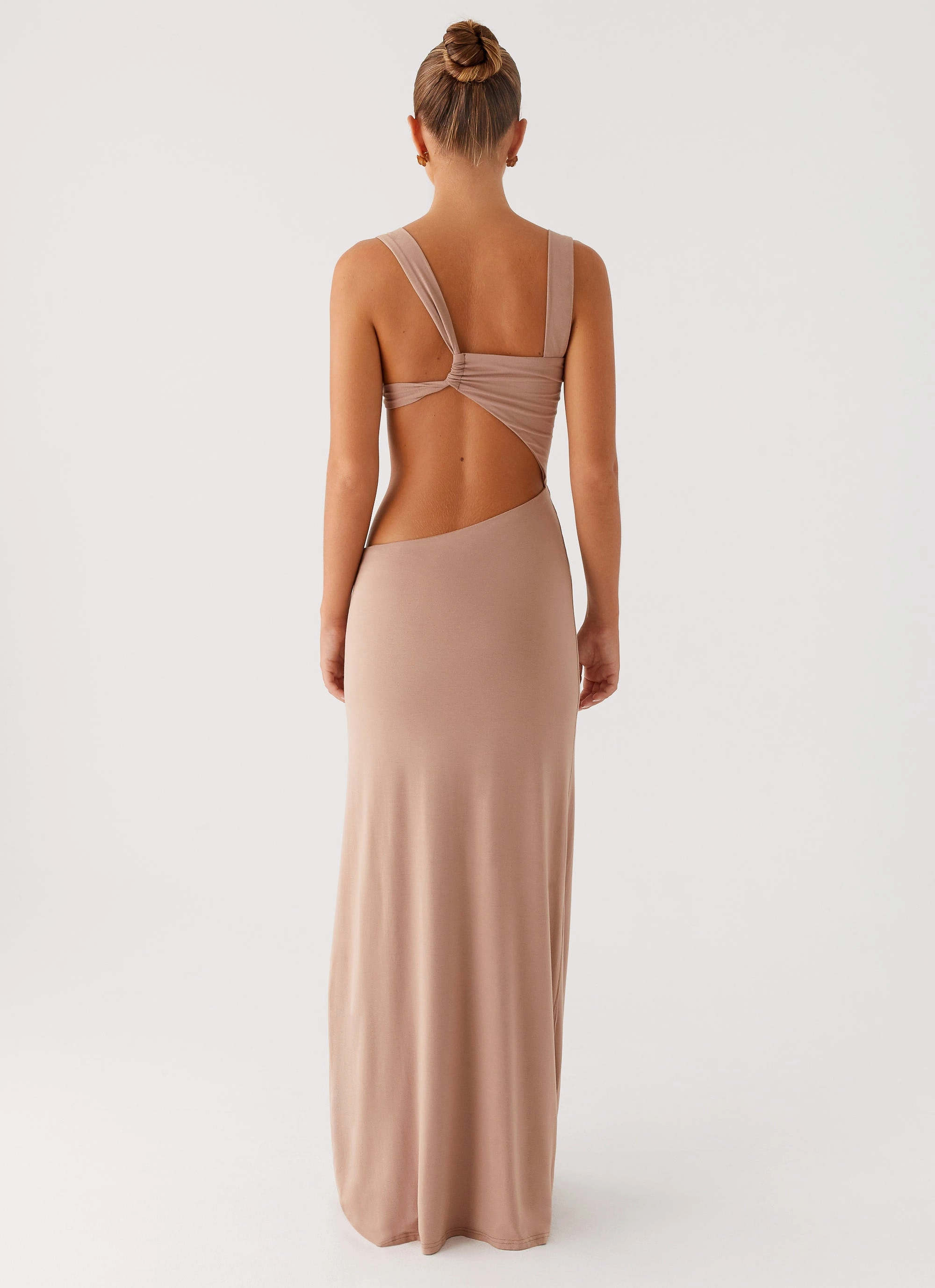 Kika Maxi Dress - Beige Minimal Curve Wardrobe-Staple