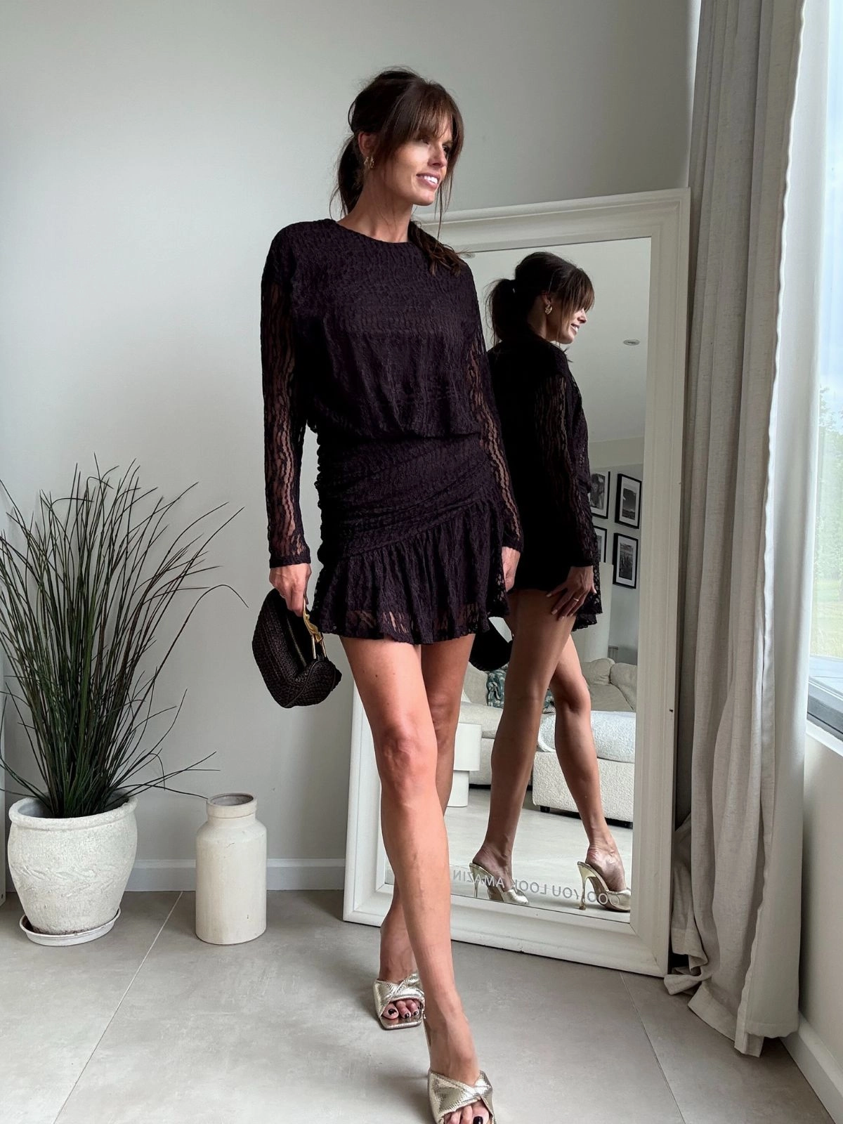 Kiki Lace Mini Dress in Chocolate brown City Mood