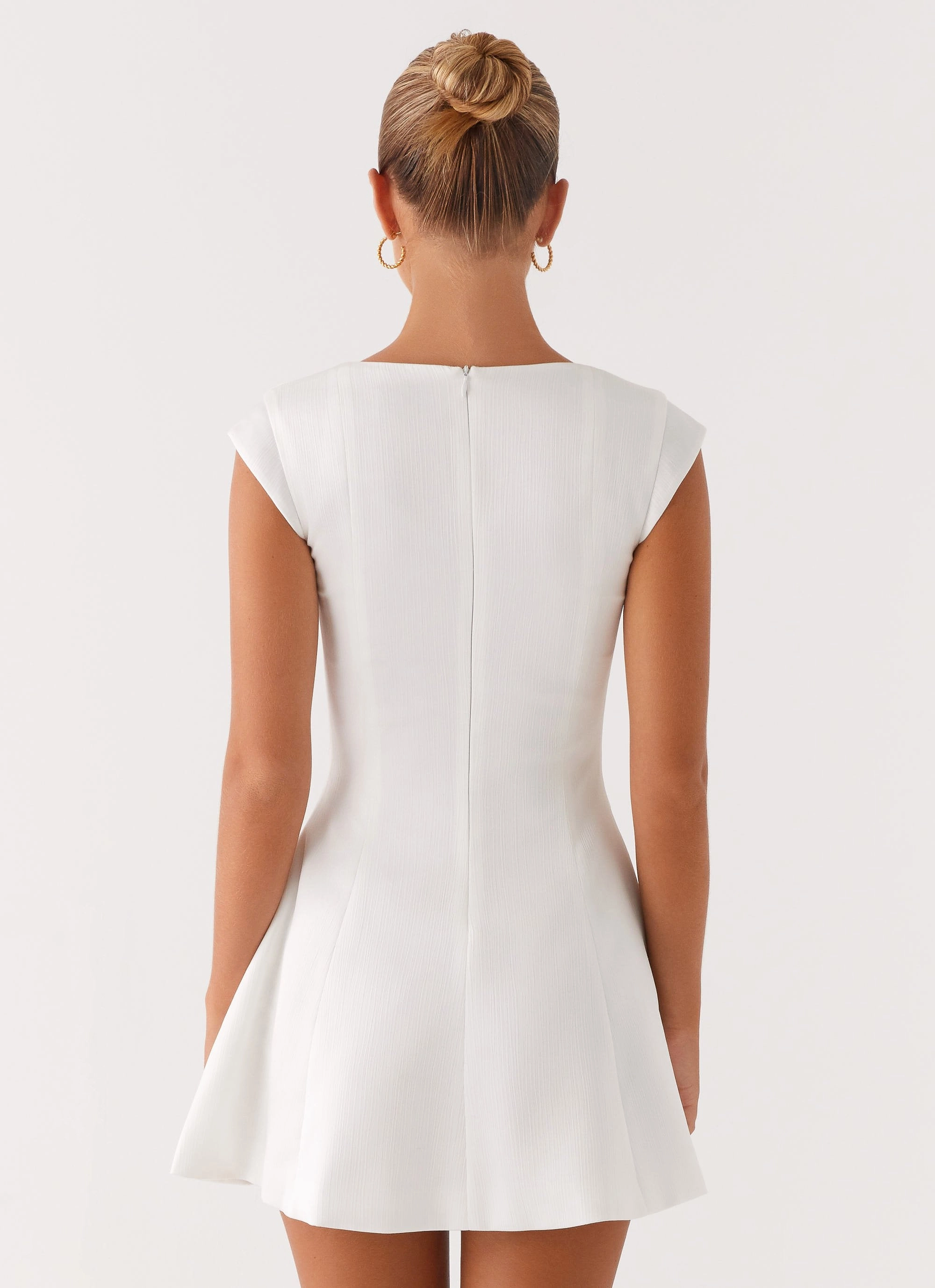 Minimal Detail Daily Essential Maryjane Mini Dress - White