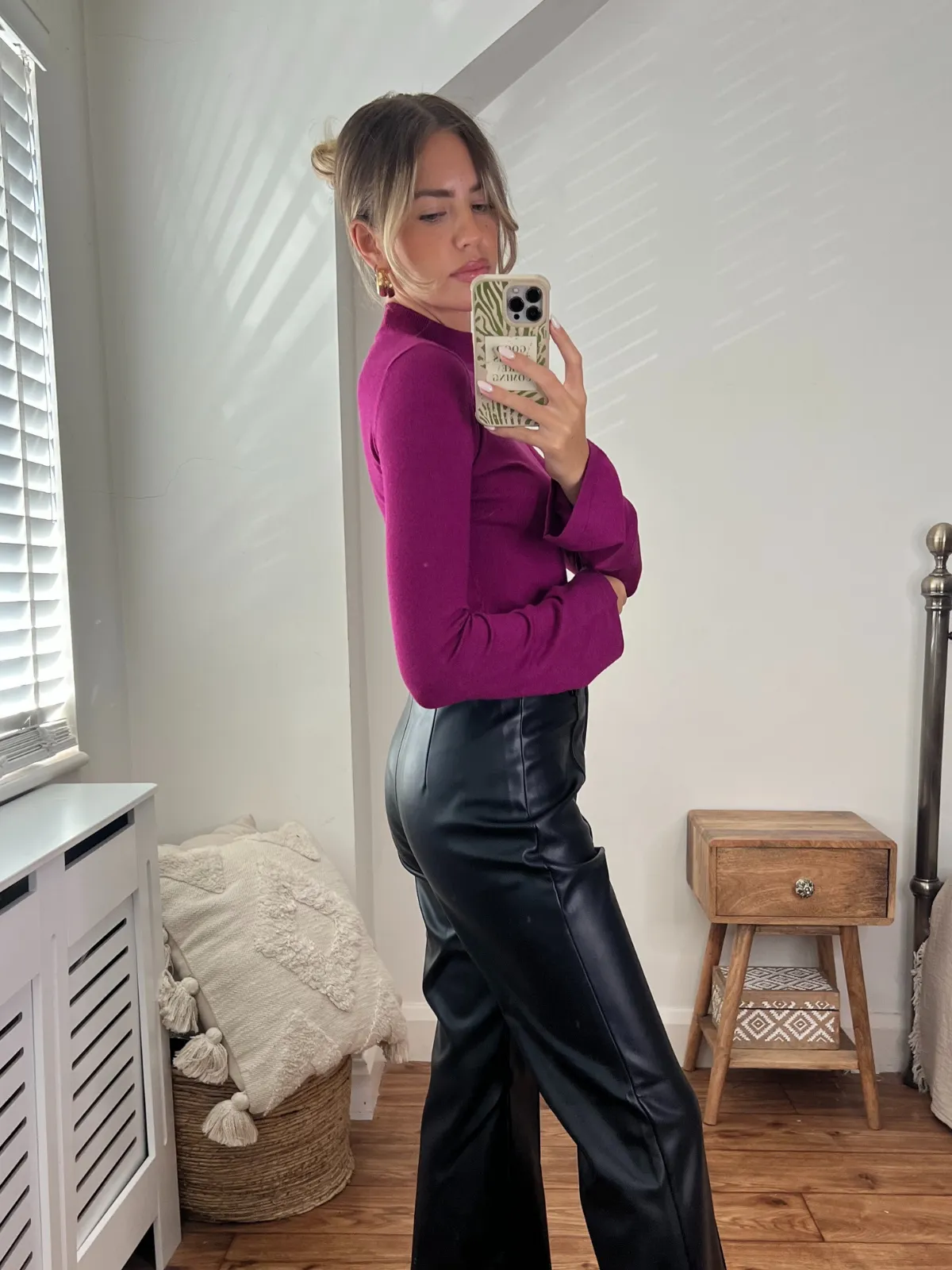 Ribbed Knit Simple Classic Maylah Sheer Panel Knitted Top / Pink