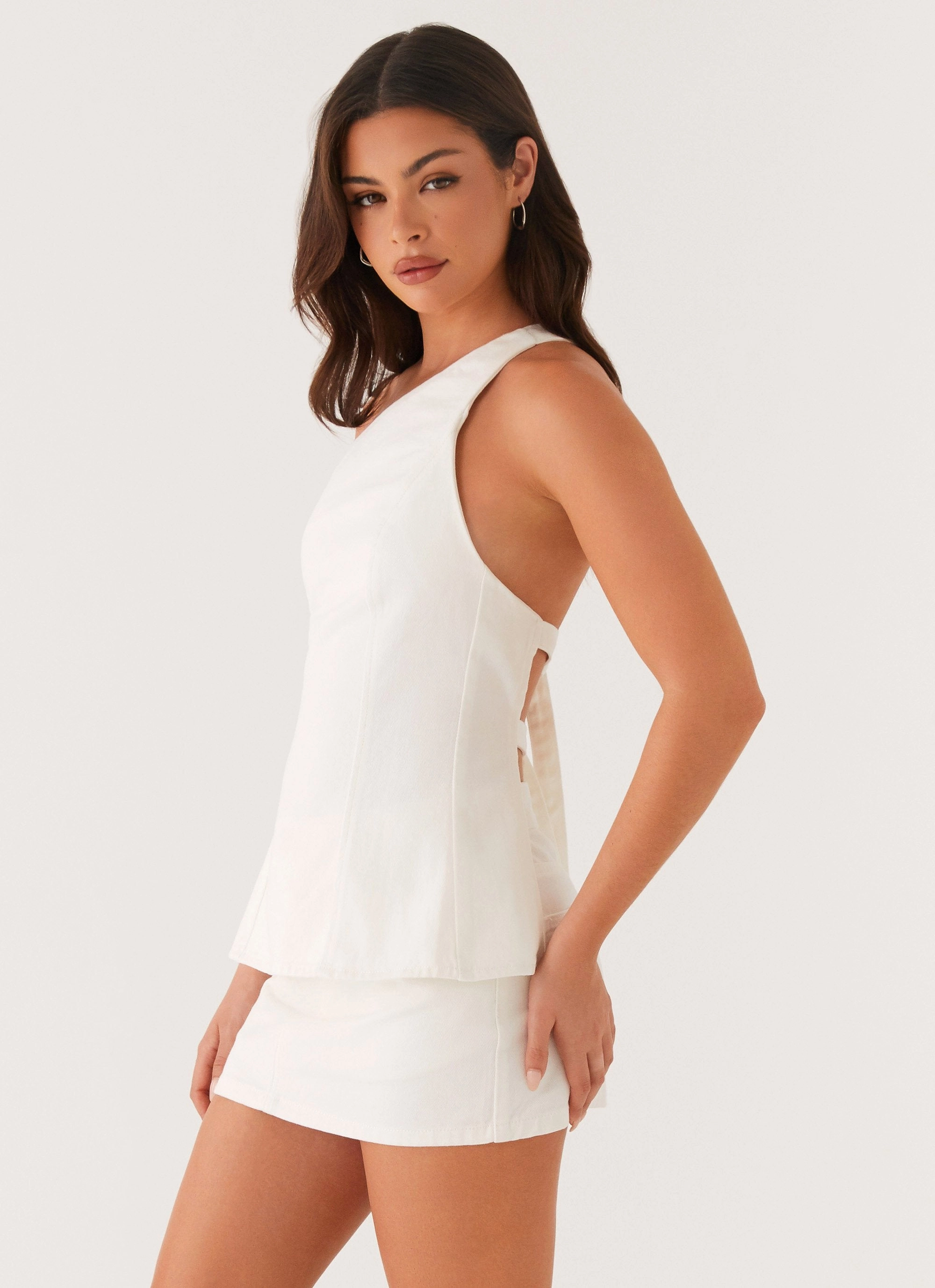 Maysa Low Rise Mini Skirt - Ivory Daily Fashion Foldable Packability