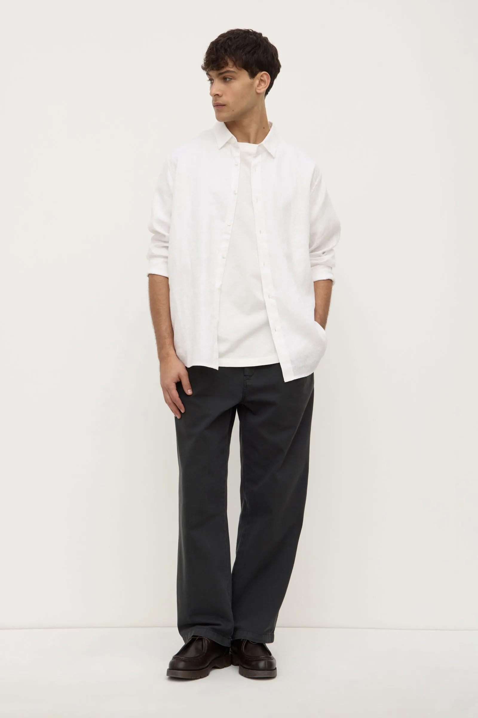 Miles Pleated Chino Asymmetrical hem