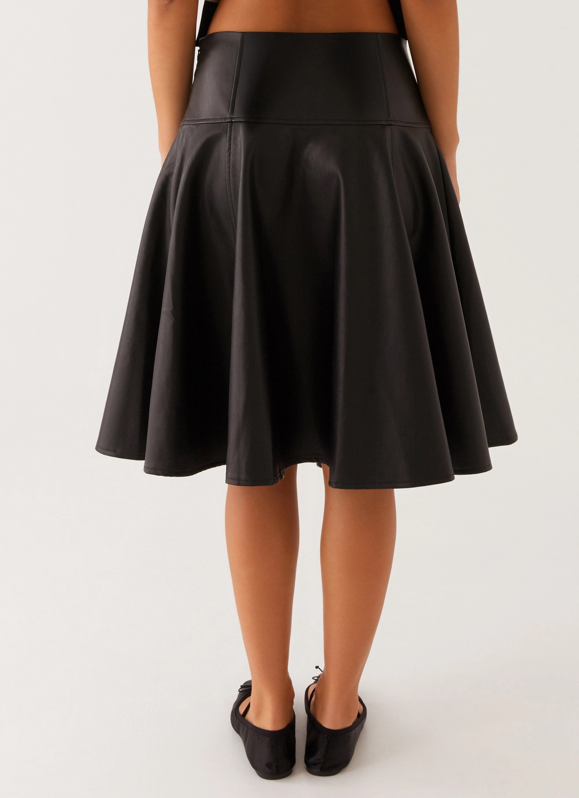 Tyler Midi Skirt - Black Chic Fit