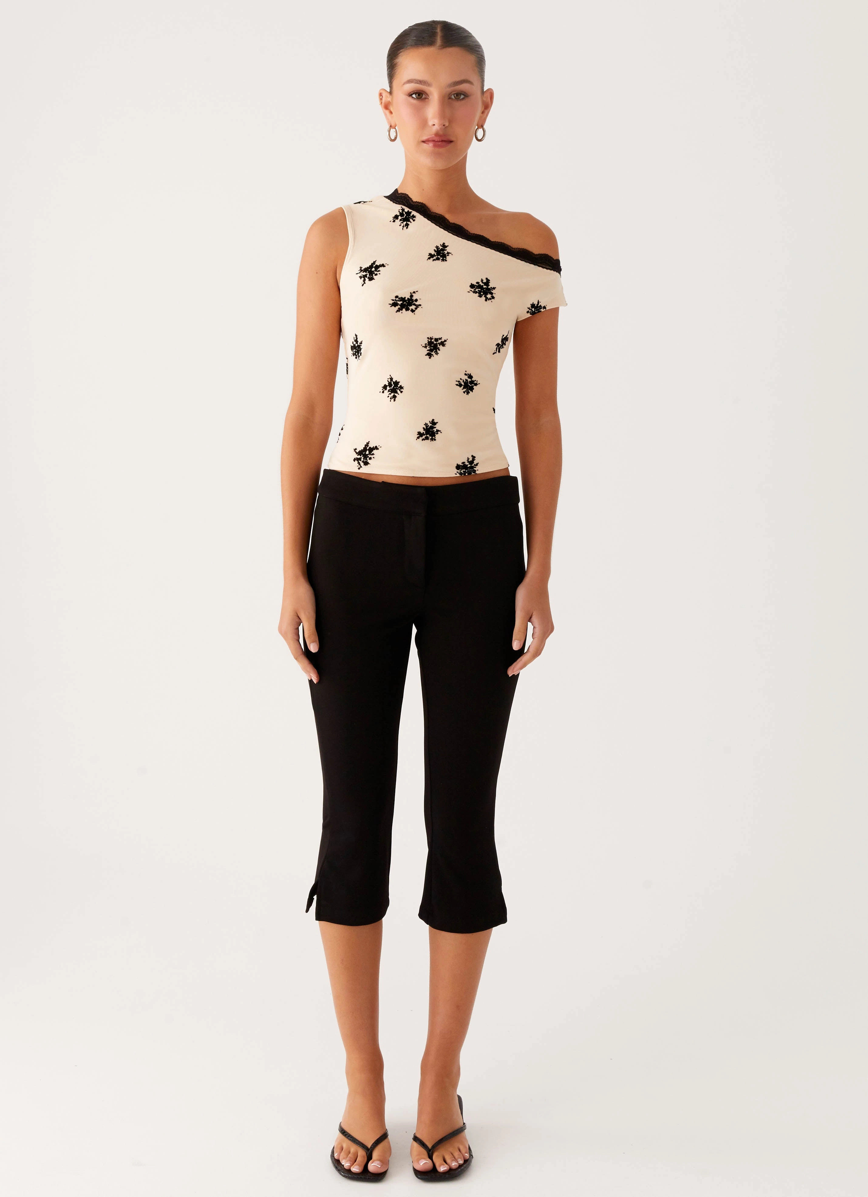 ContrastStitching Blind Faith Flock One Shoulder Top - Cream