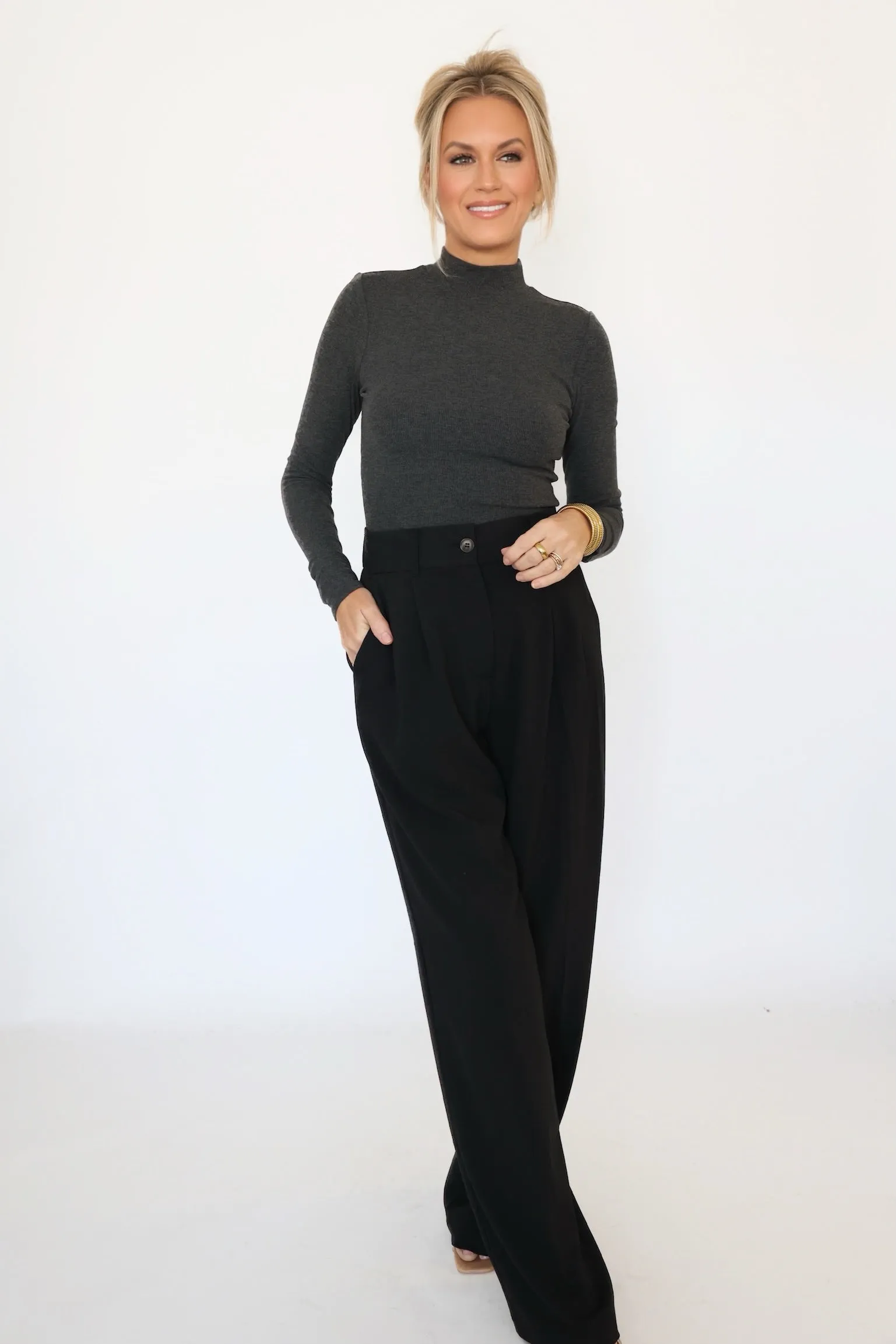 Ronan Top - Charcoal (FINAL SALE) HypoallergenicConstruction RawHemDetail