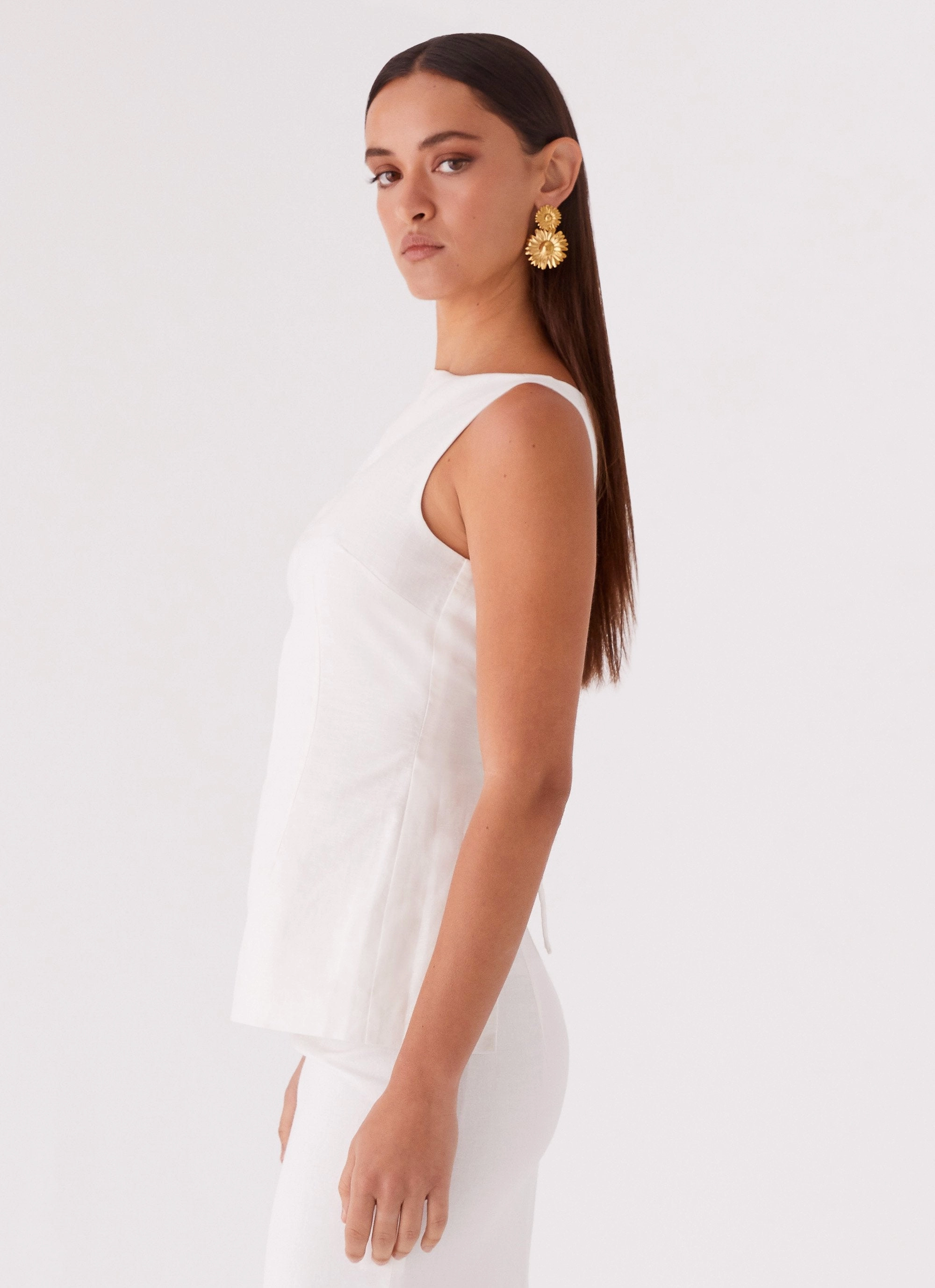 Mooney Linen Top - White Anti Static Fabric Sporty Top