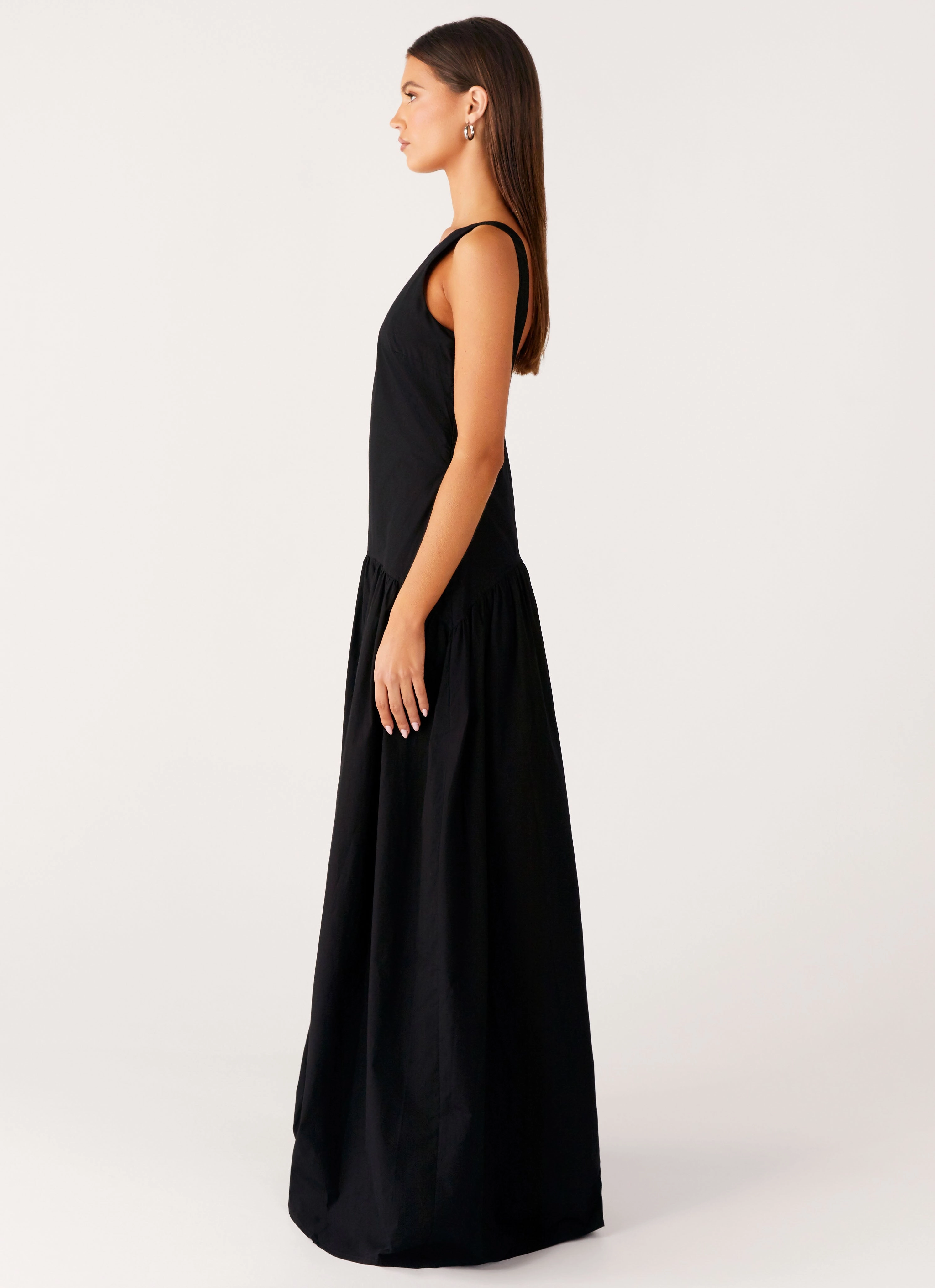 Timeless fitted silhouette Chic Casual Wear Morena Maxi Dress - Black