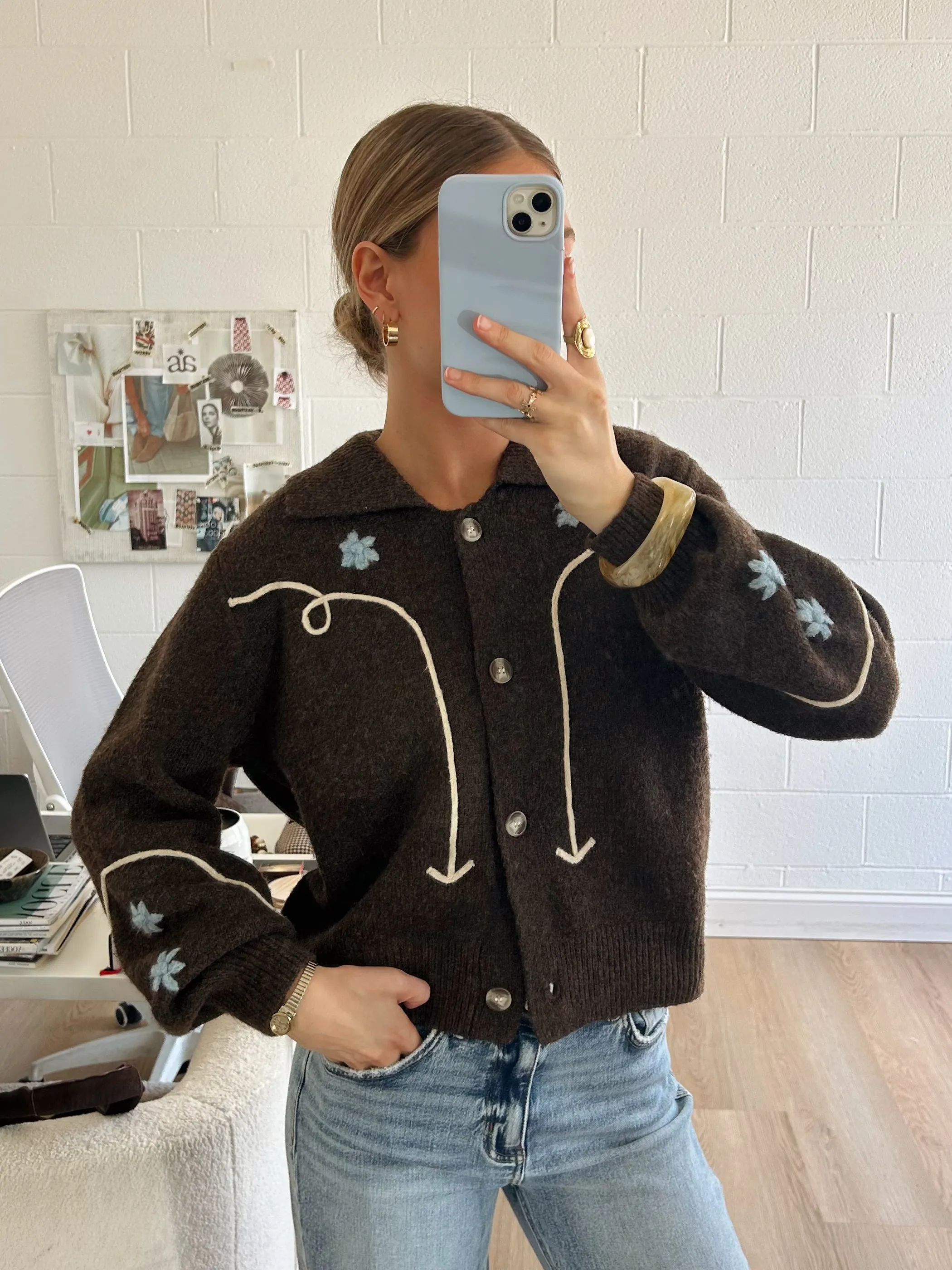 Mountain Lodge Cardigan Cozy Knit Fit