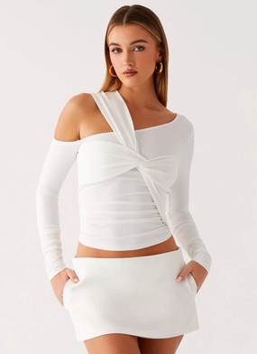 ThermalRegulationLayer Ultrasoft Inner Lining Cloud Kiss Asymmetric Long Sleeve Top - Cream