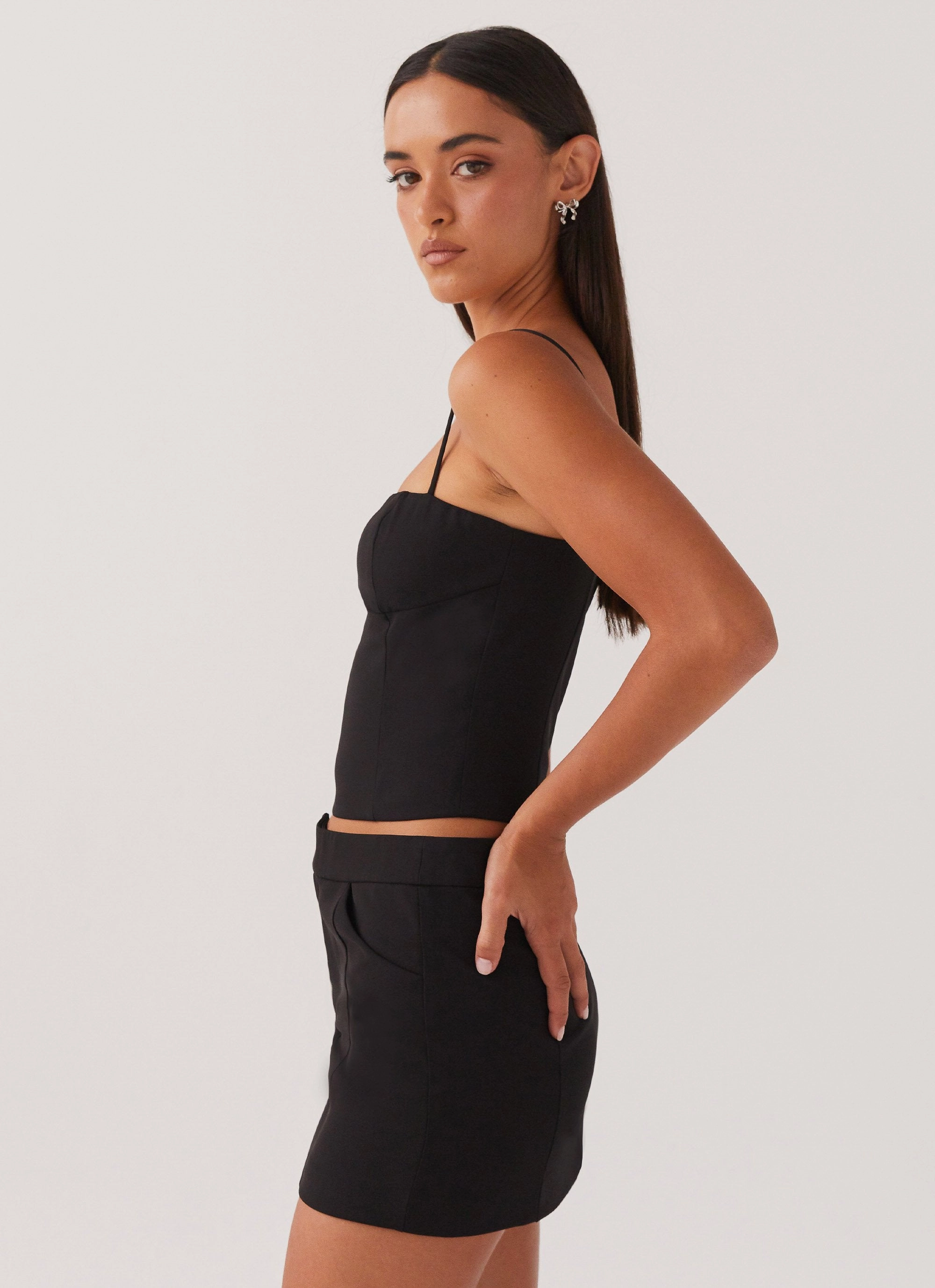 Eliana Crop Top - Black DoubleStitchedSeams BreathableMaterial
