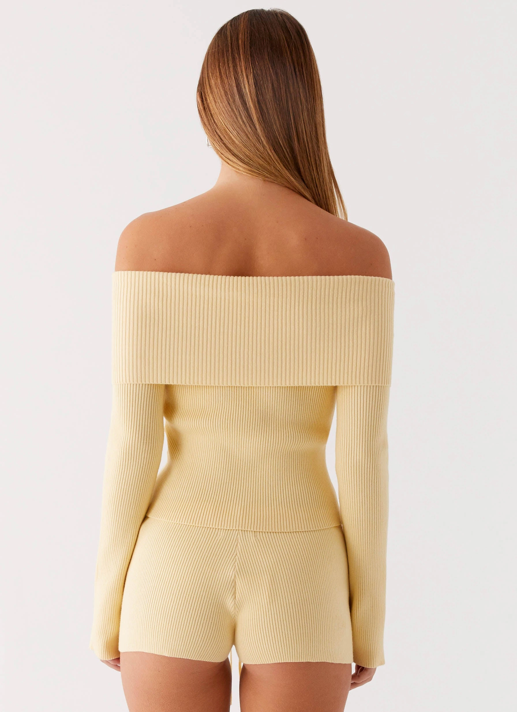 Muted Muse Knit Mini Short - Yellow Relax Mode Packable Fit