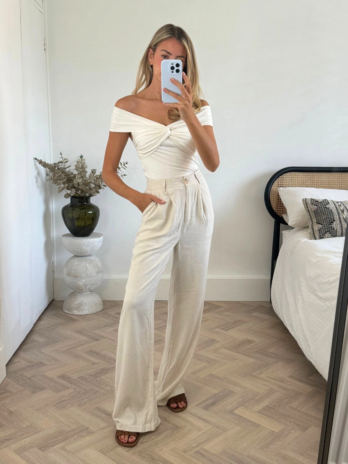 Light Stretch Tapered Leg Design Claire Linen Straight Leg Trouser in Neutral