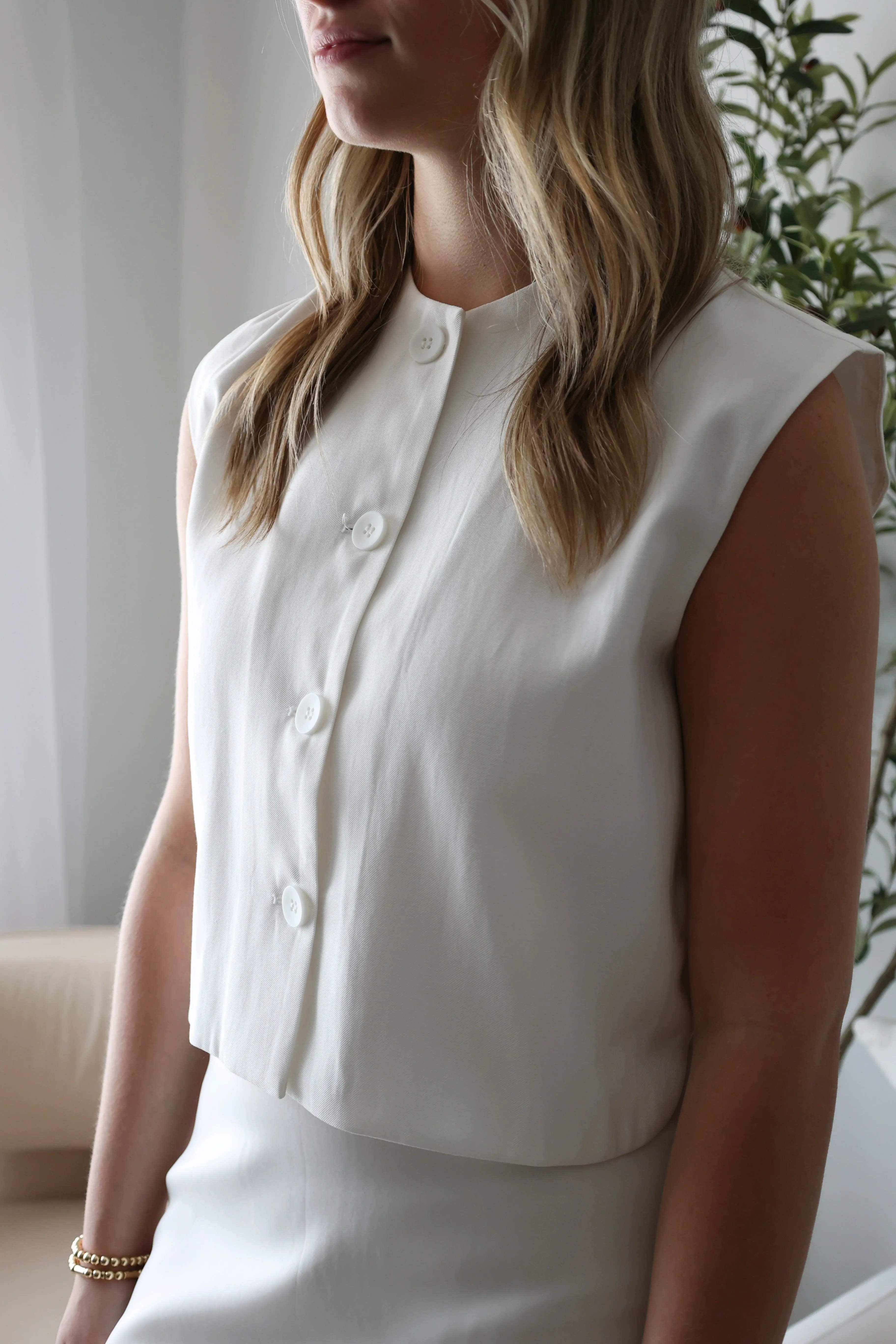 Nelson Vest (FINAL SALE) OdorResistant Treatment Reinforced Seams