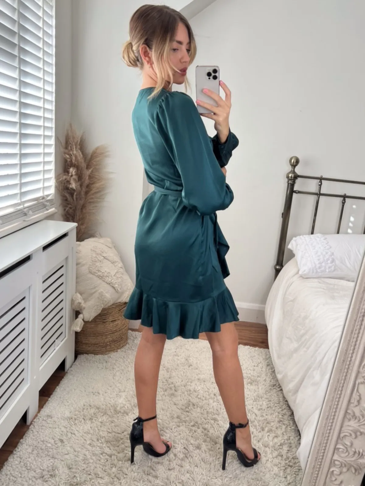 Bobbi Wrap Satin Mini Dress / Forest Green Bold-Color Casual Must-Have