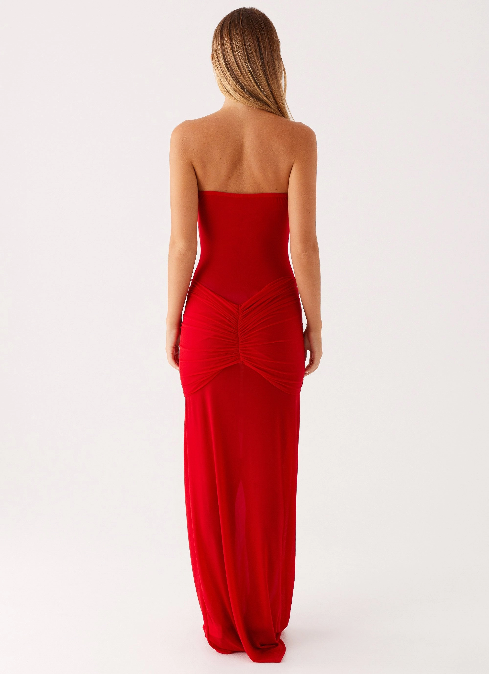 Practical work-to-play piece Ottilie Mesh Maxi Dress - Red