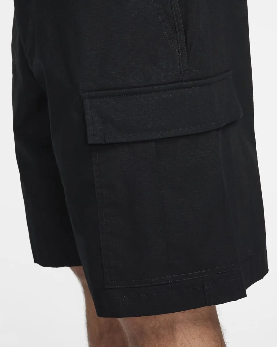 Nike SB Kearny Cargo Shorts in Black
