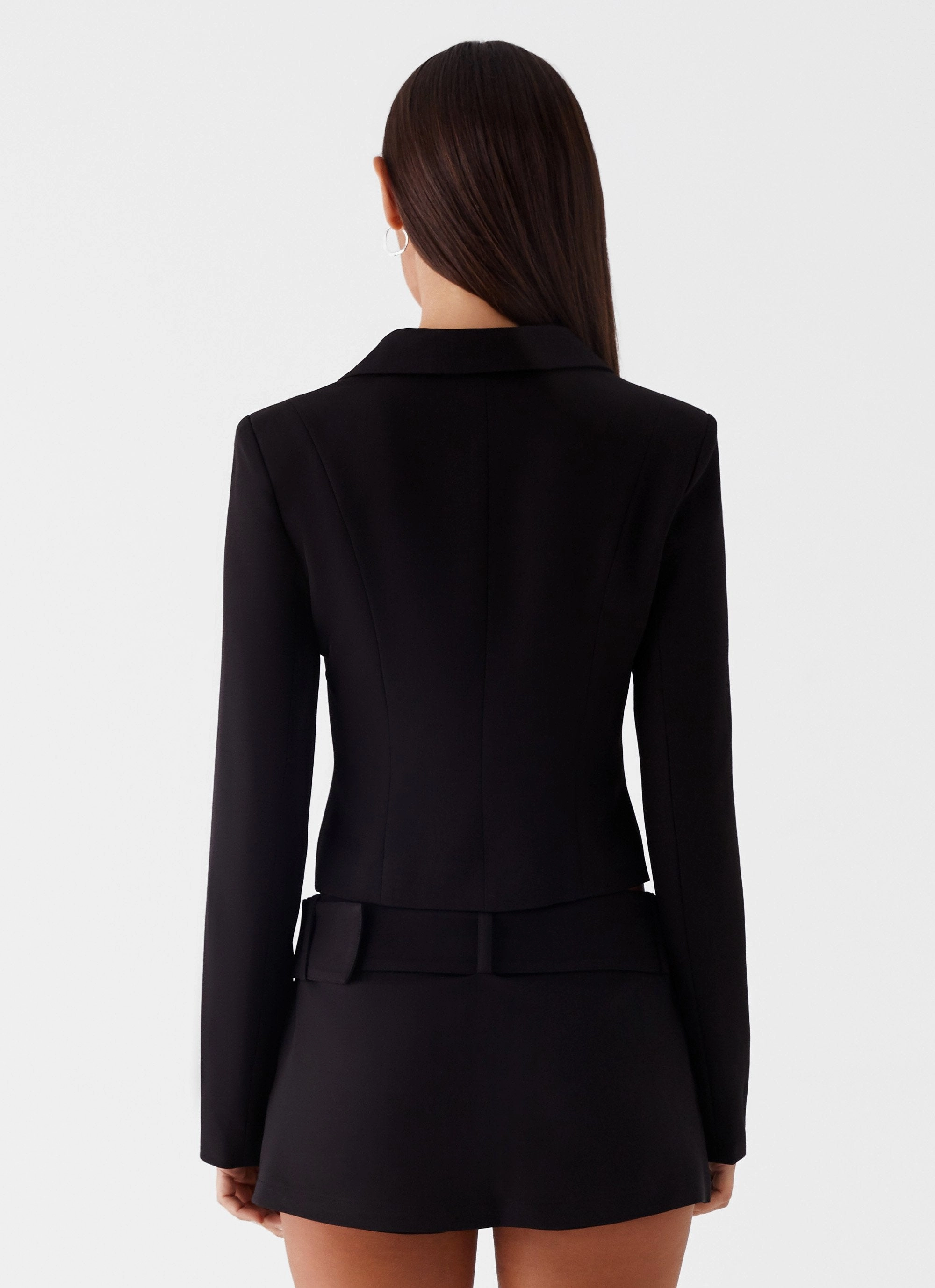 AdjustableHemCuffs Lynden Blazer Top - Black