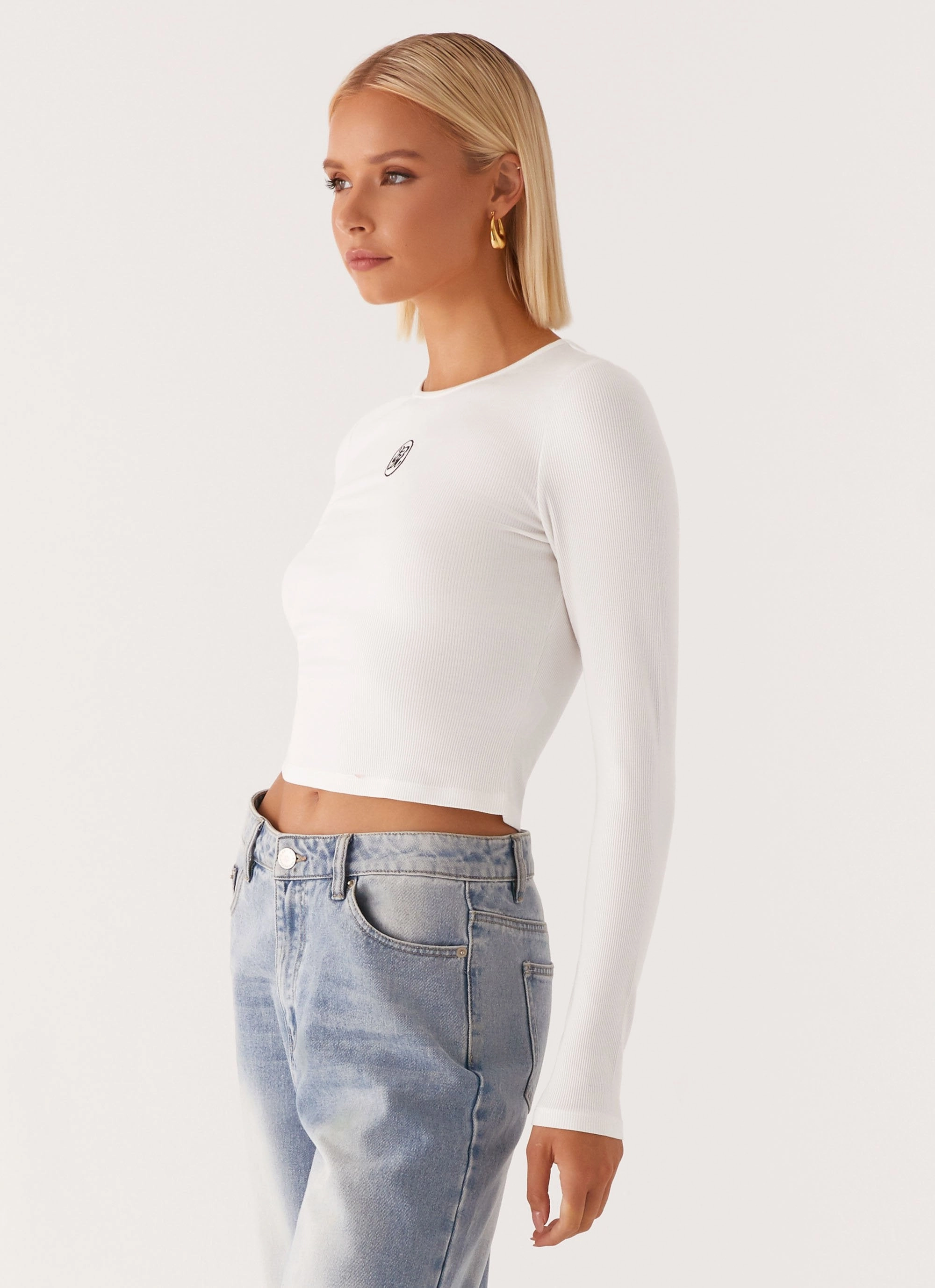 DropShoulderConstruction Reinforced Seam Technique Signature Monogram Long Sleeve Tee - Off White