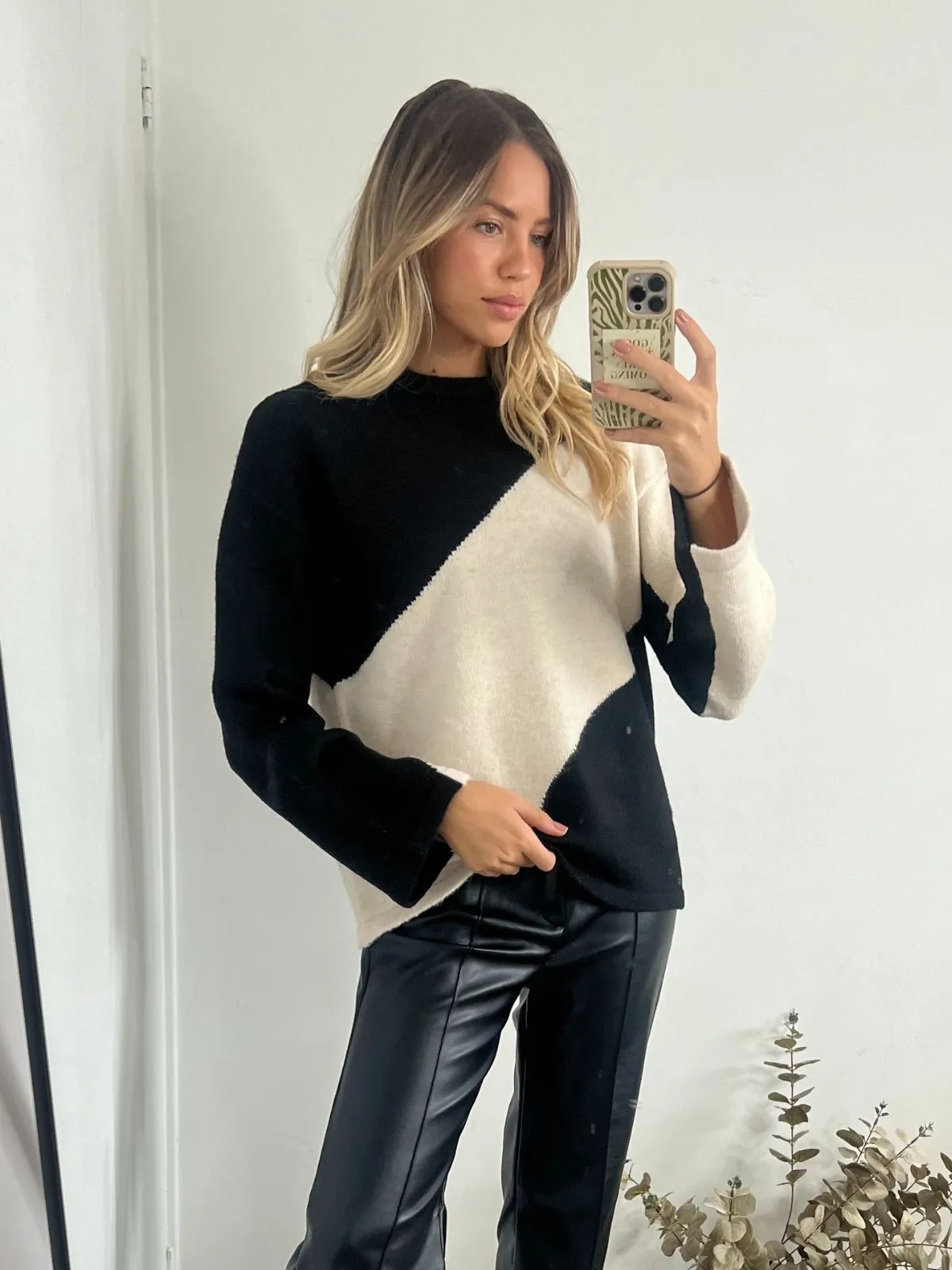 Circular Knit Sustainability Guide Odette Brushed Wool Colourblock Jumper in Stone & Black