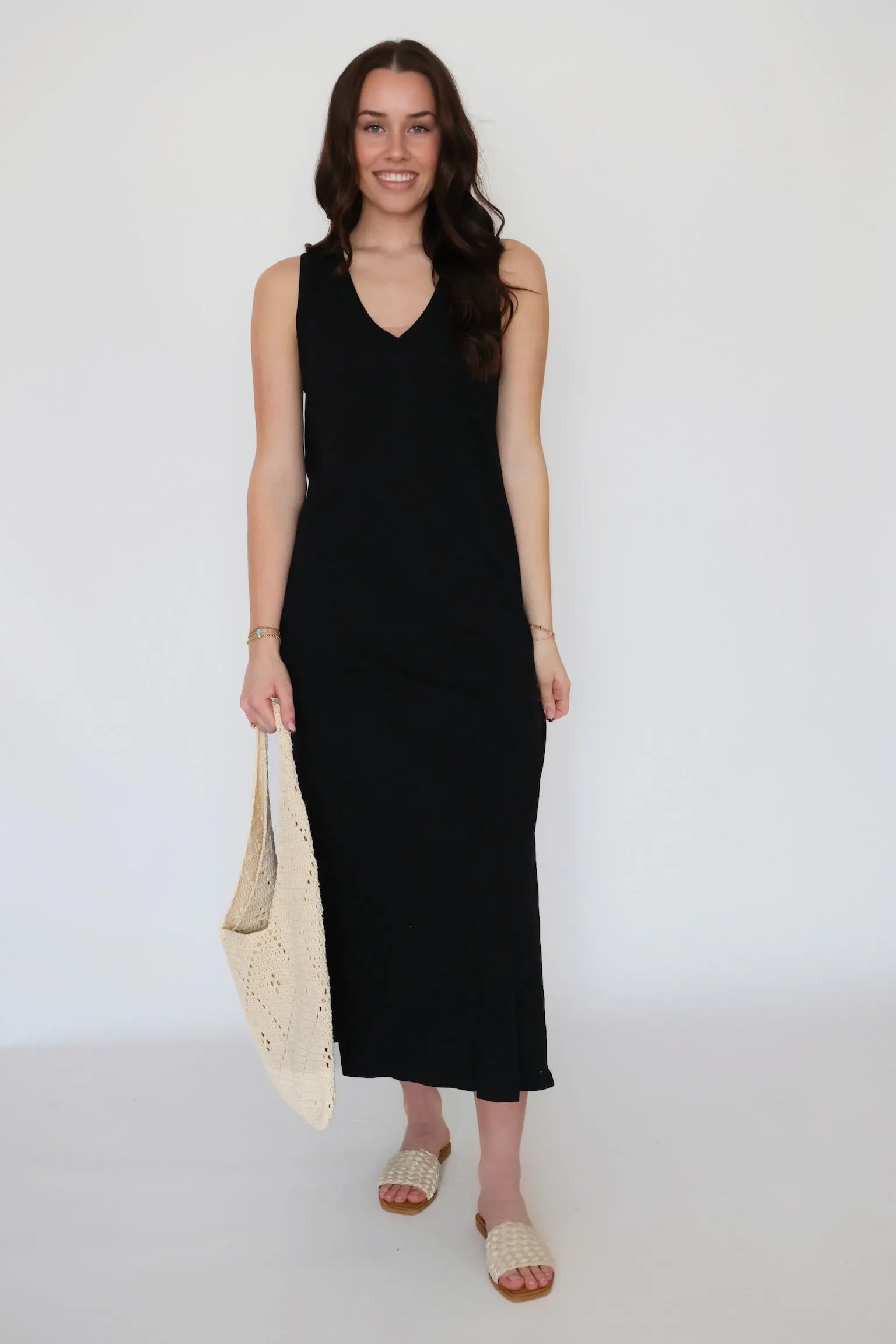 Casual and Stylish Soft-touch daywear Palisades Midi Dress - Black