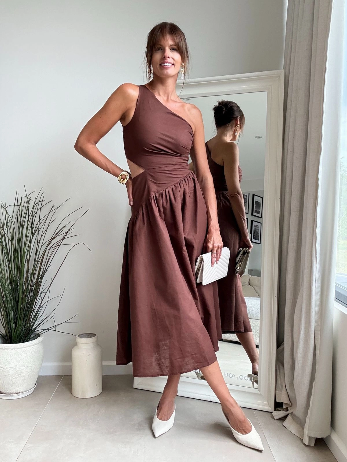 Body Positive Cozy Texture Jasmine Cut Out One Shoulder Dress in Chocolate Brown