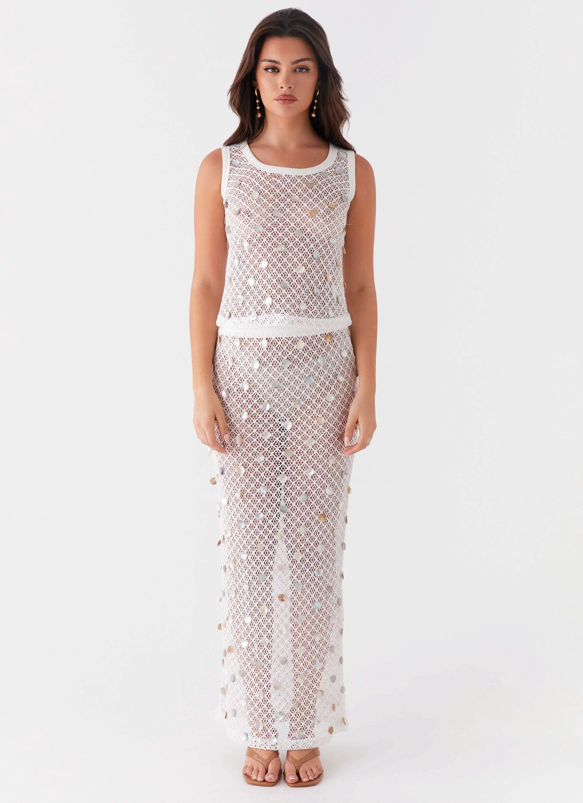 Simple Look Bold Statement Whitehaven Shell Tank Top - White