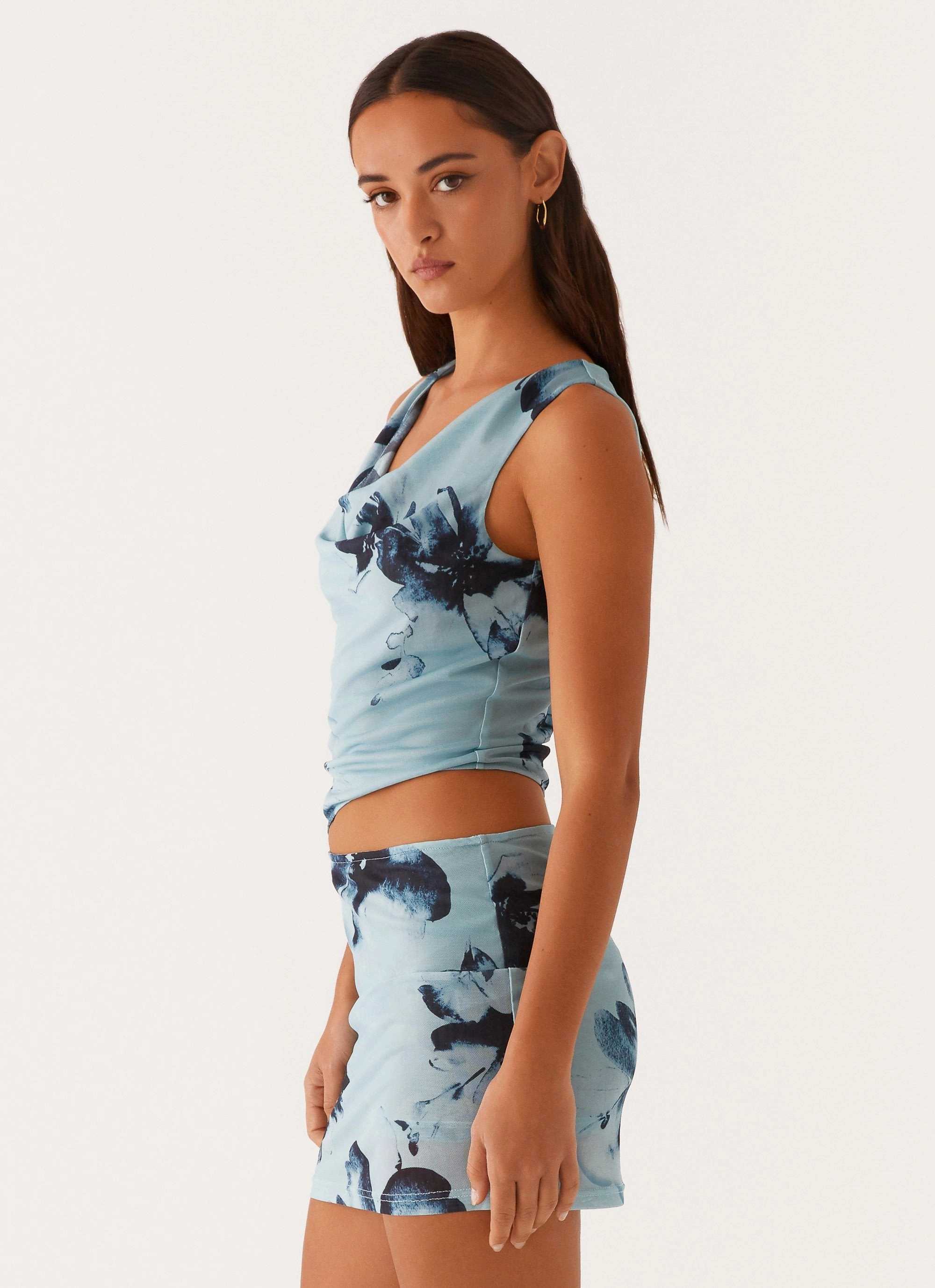 Stylish Appearance Lace-Edge Nicola Mini Dress - Blue Black Floral