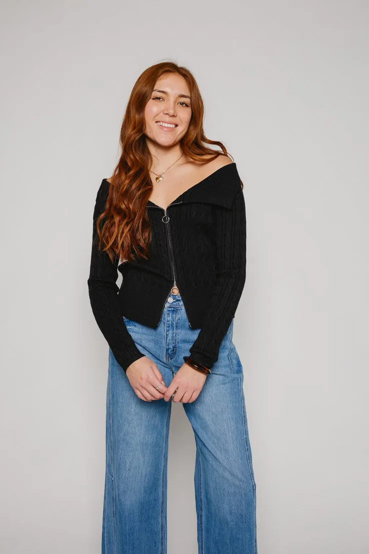 Daphne Sweater Perfect Stretch Breathable mesh lining