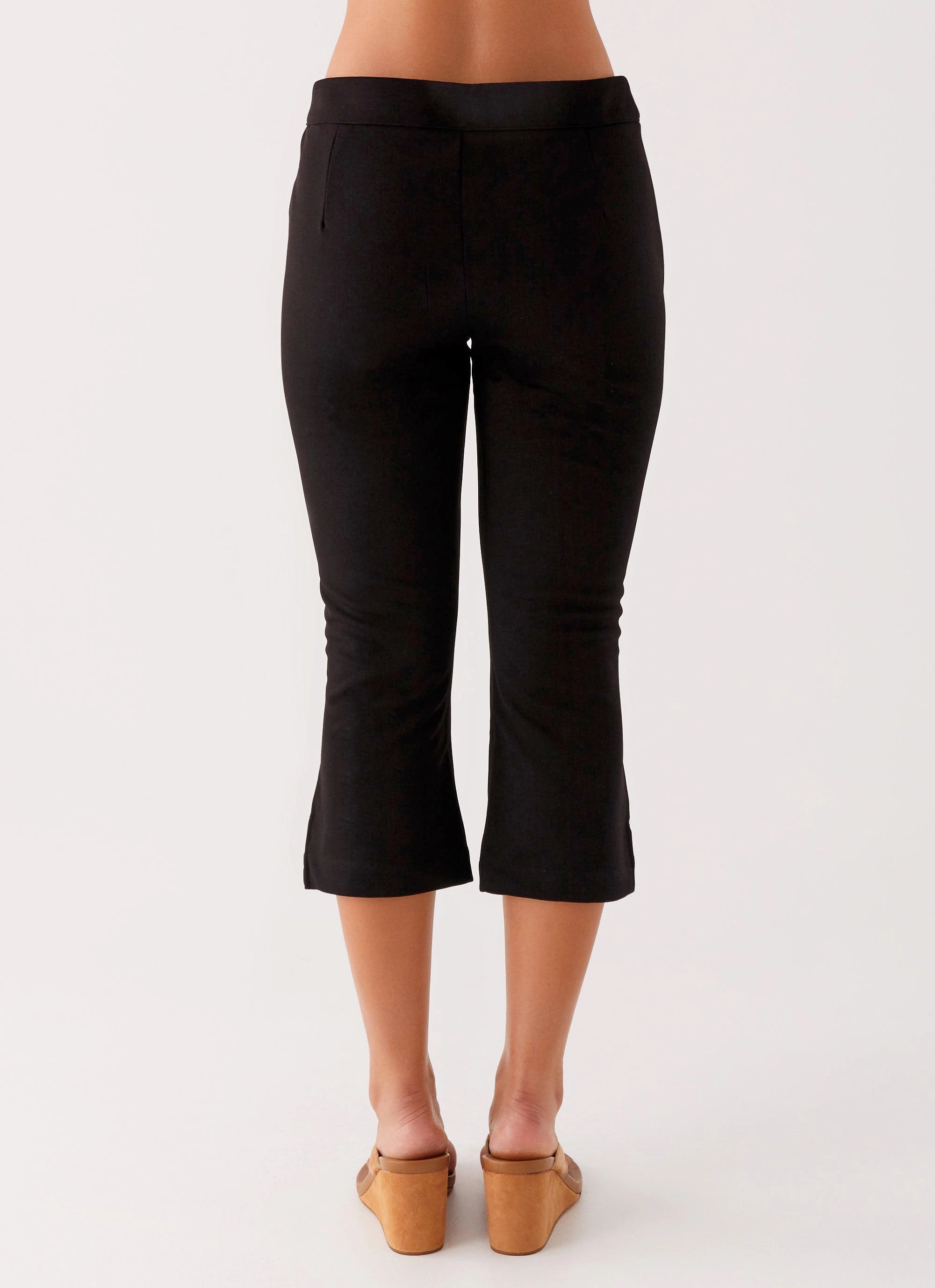 Rue Capri Pants - Black All Time Use