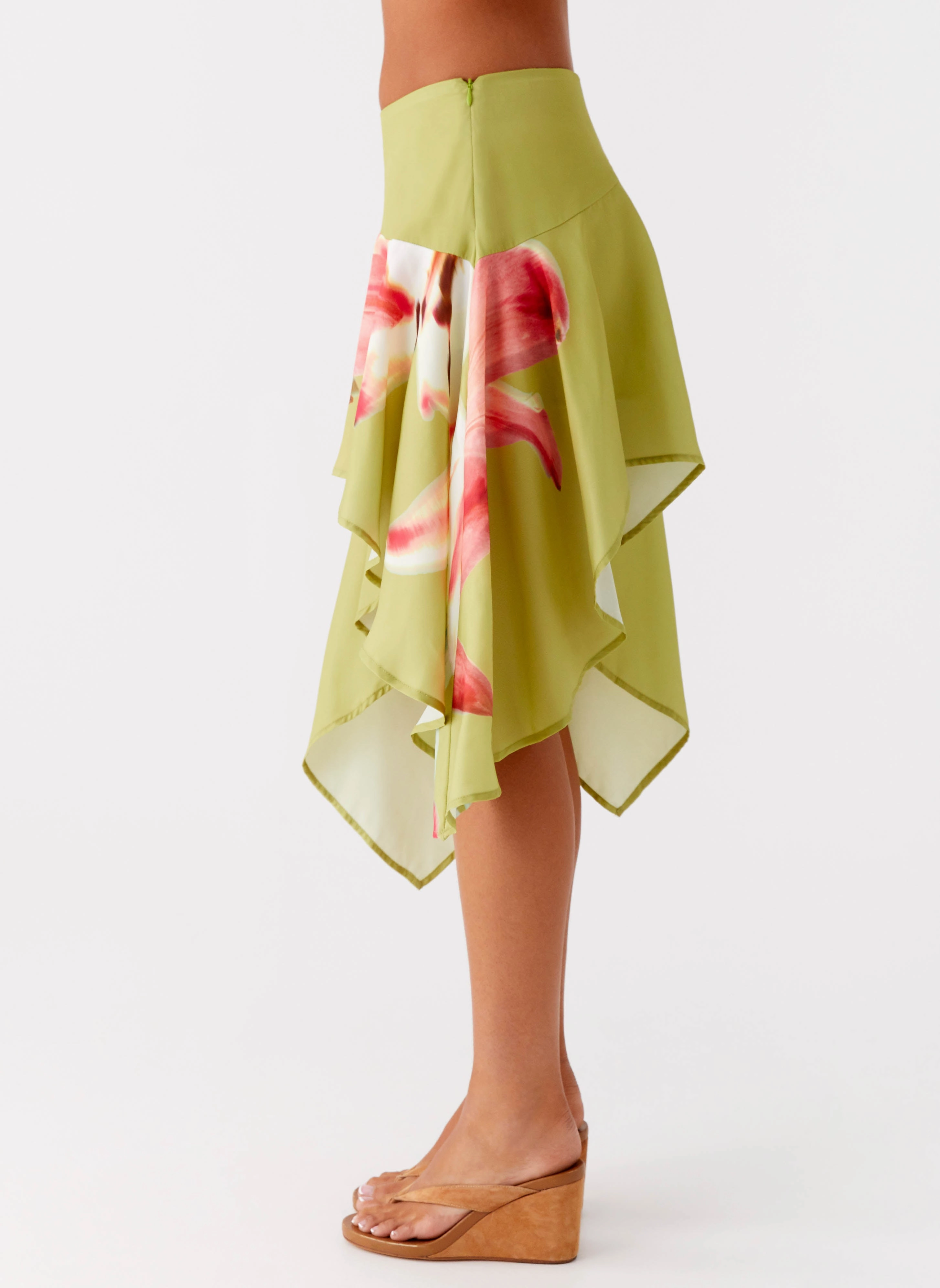 Kia Low Rise Asymmetrical Midi Skirt - Jungle Floral Performance Support Low Bulk Design