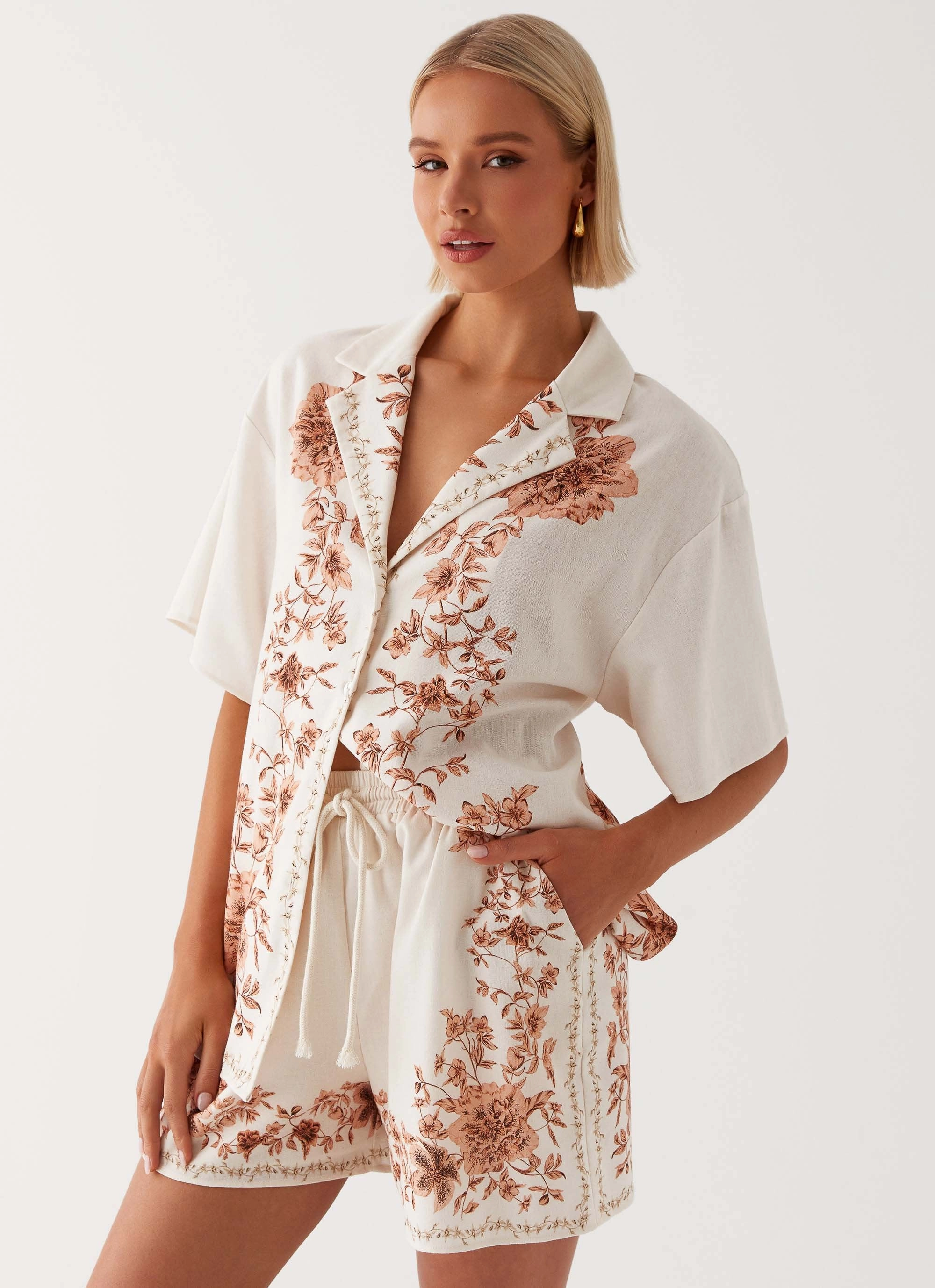 Dreamy Days Oversized Linen Shirt - Ivory Sporty Layers Foldable Design