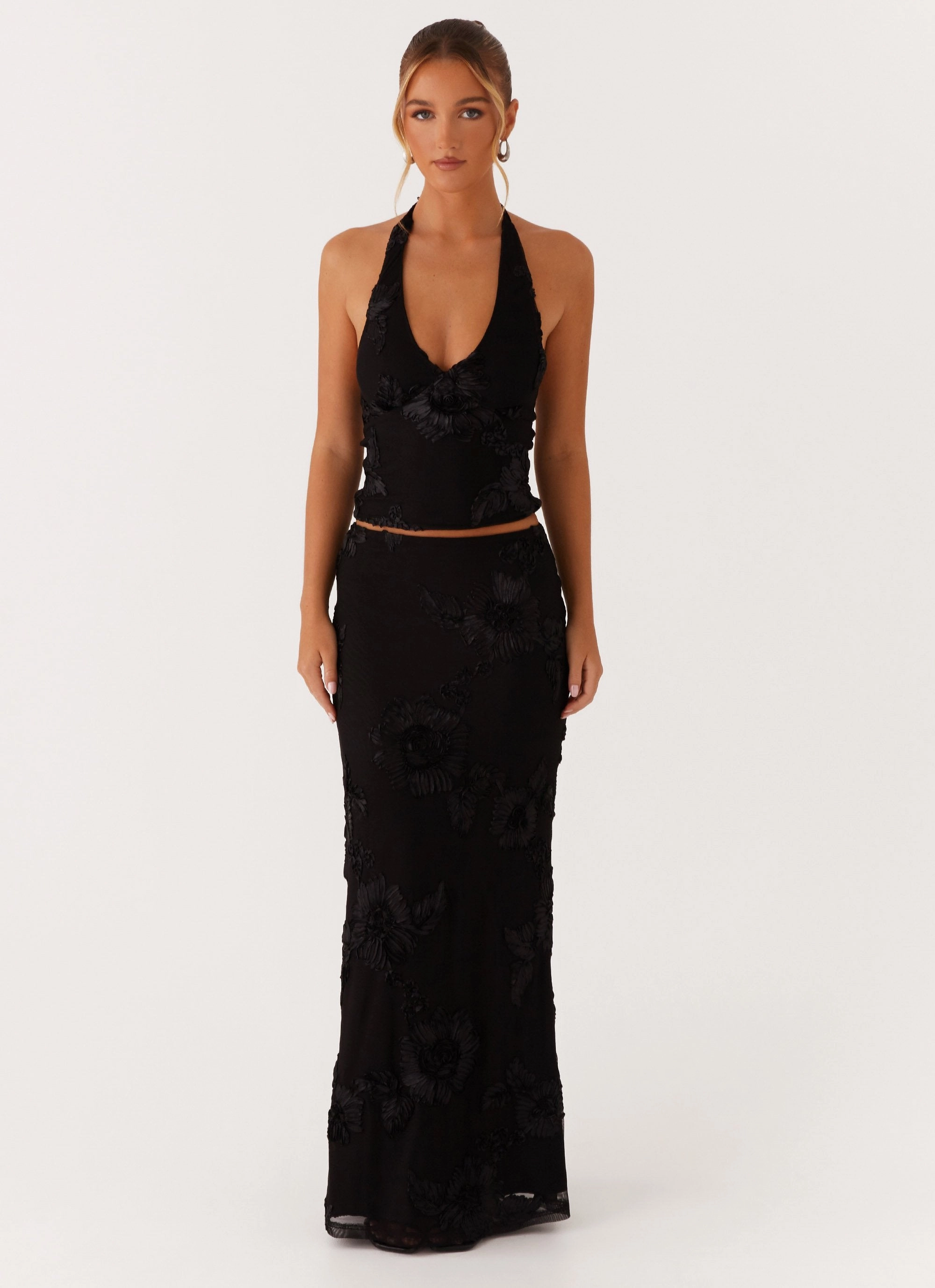 DurableDoubleLayeredHem AllDaySoftness Radiate Halterneck Top - Black