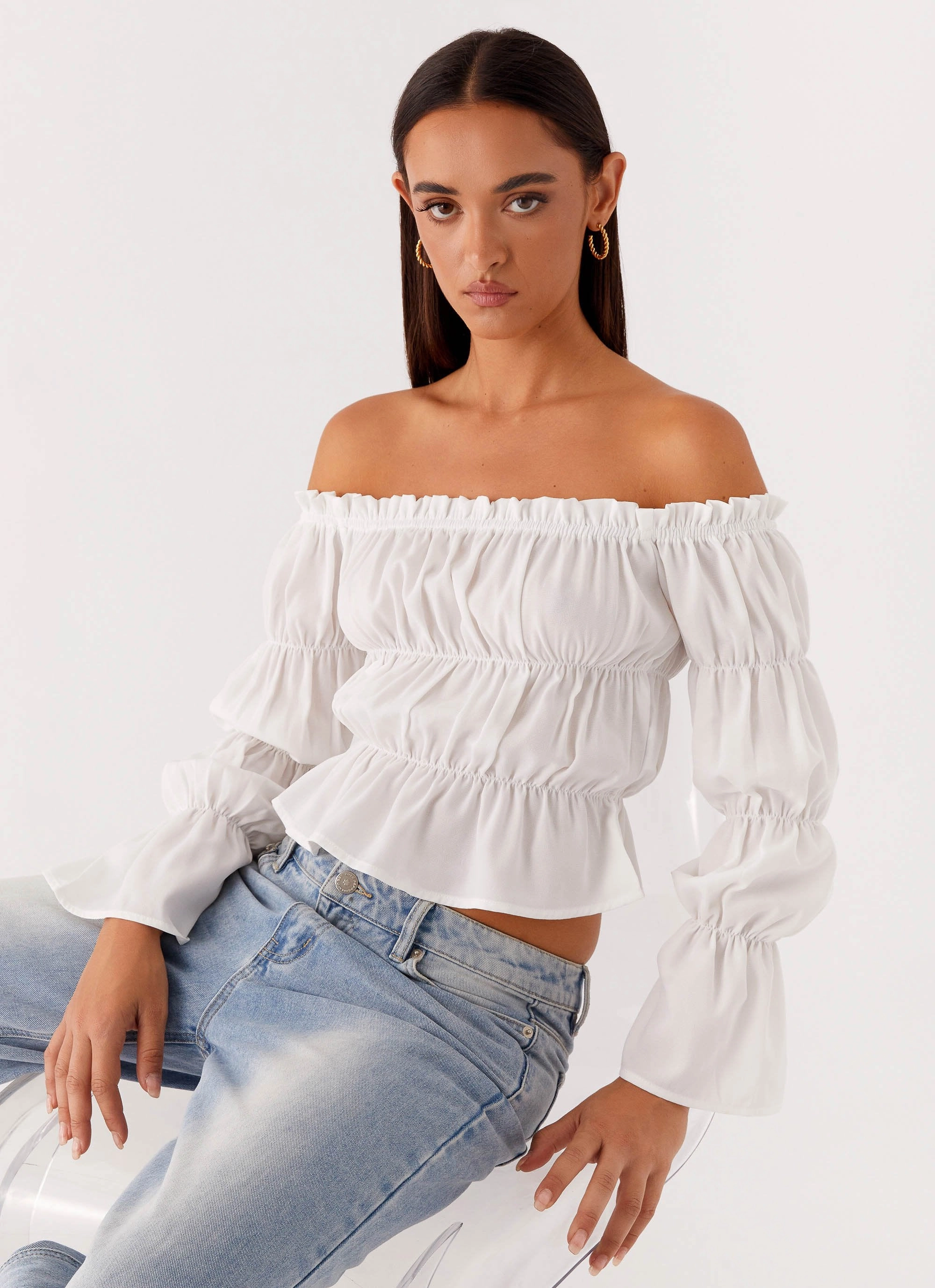 Relaxed Crew Neck Imara Ruched Long Sleeve Top - Ivory Adjustable Cuff