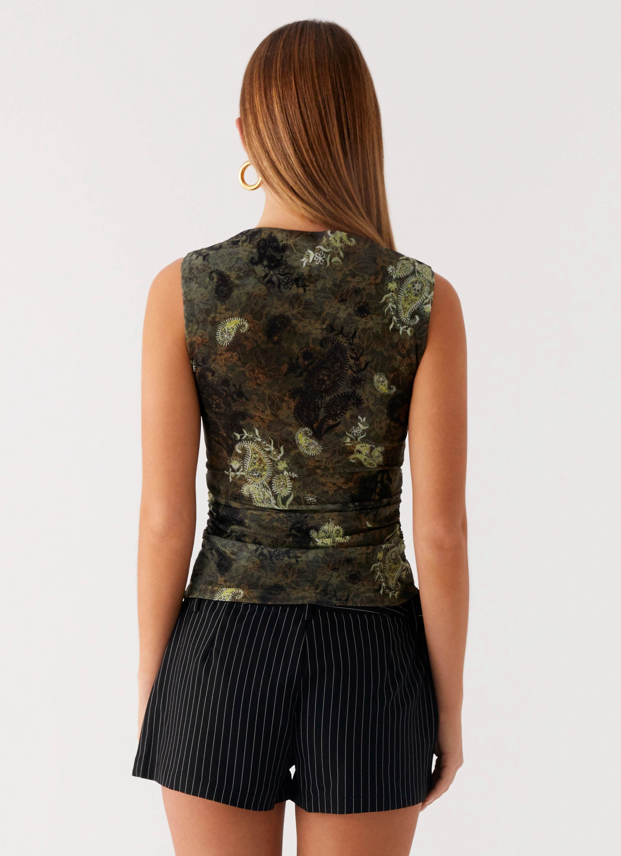 Reyka Suiting Shorts - Black Windproof Design