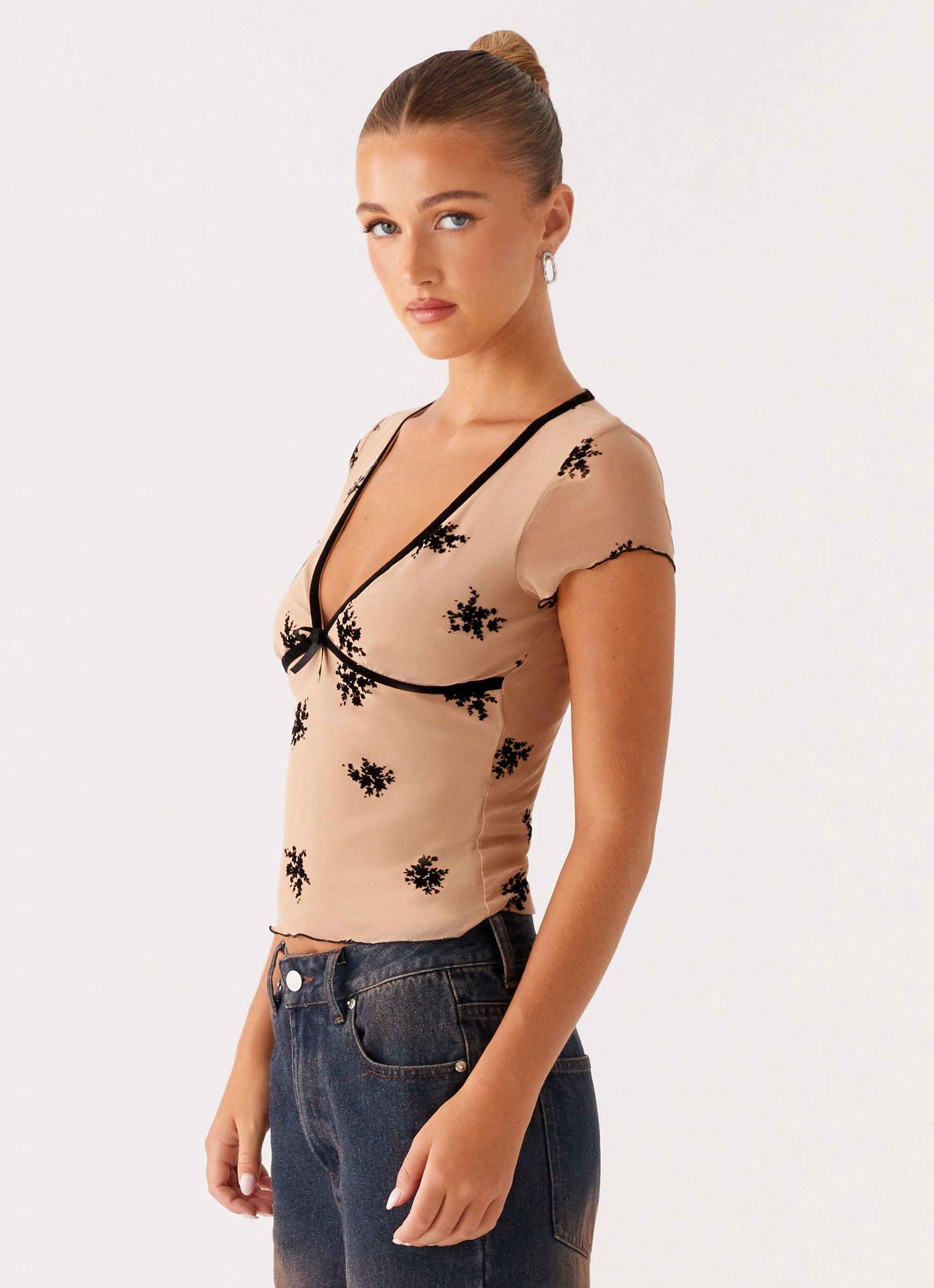 Flex Fit Shoulder Construction NonIrritatingStitching Rocca Top - Nude