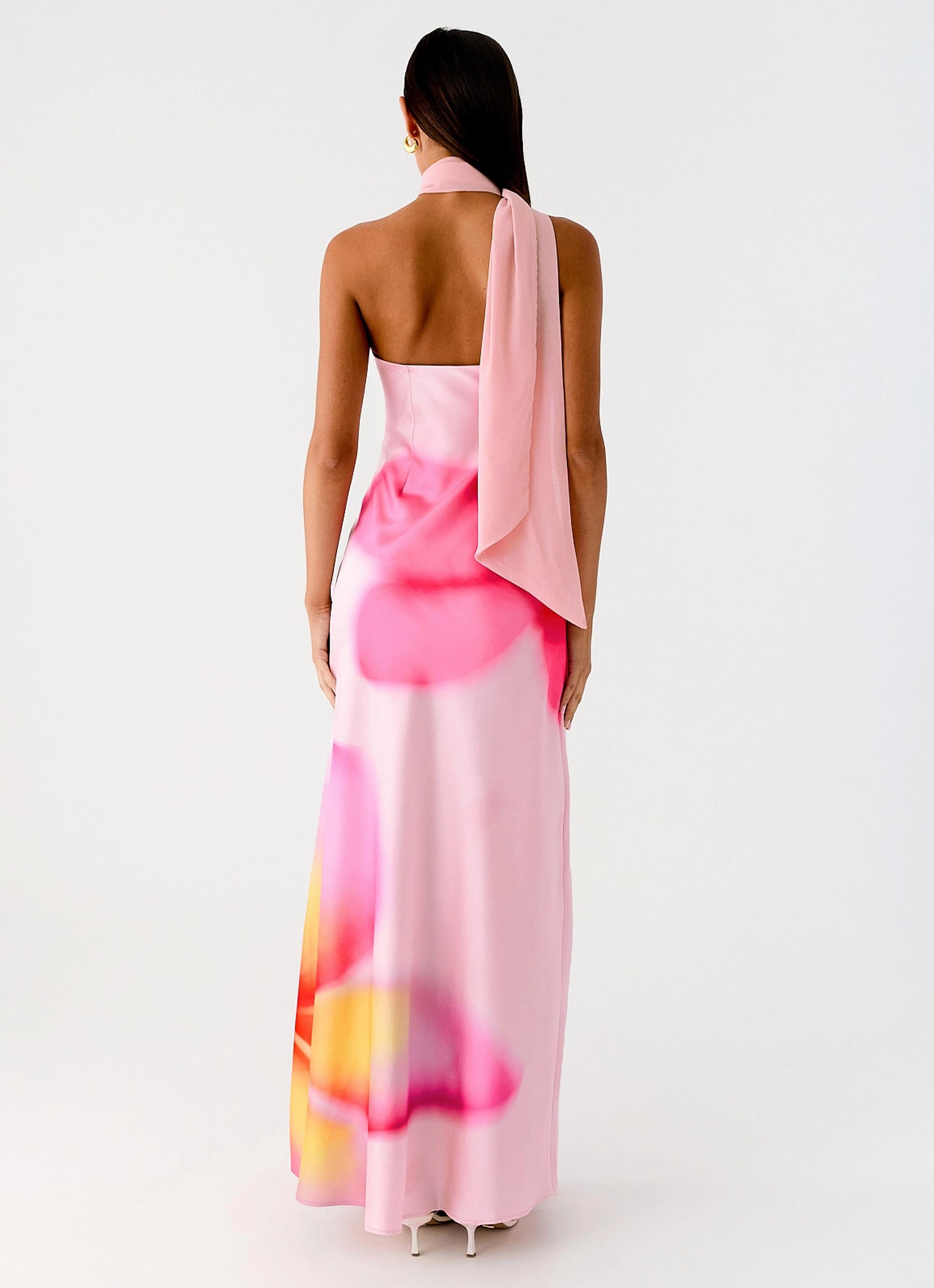 Isa Scarf Satin Maxi Dress - Frangipani Pink soft look