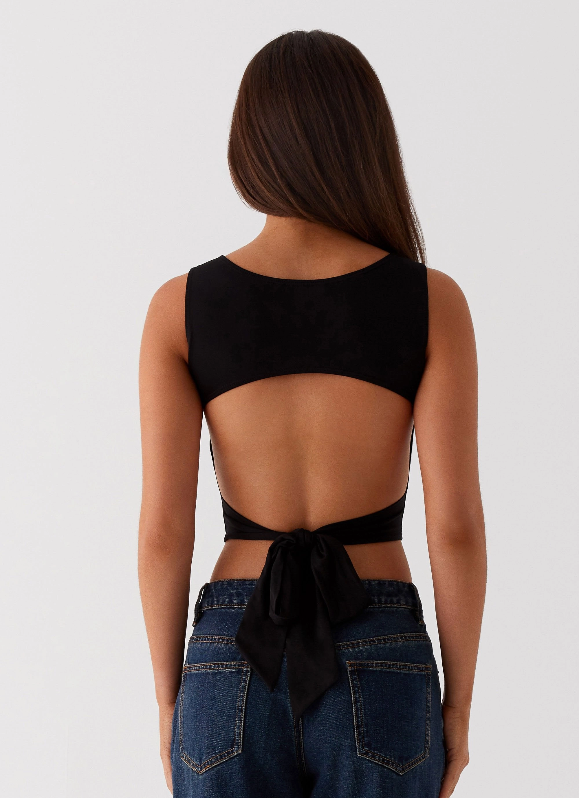 AthleticInspired Antibacterial Fabric Saskie Crop Top - Black