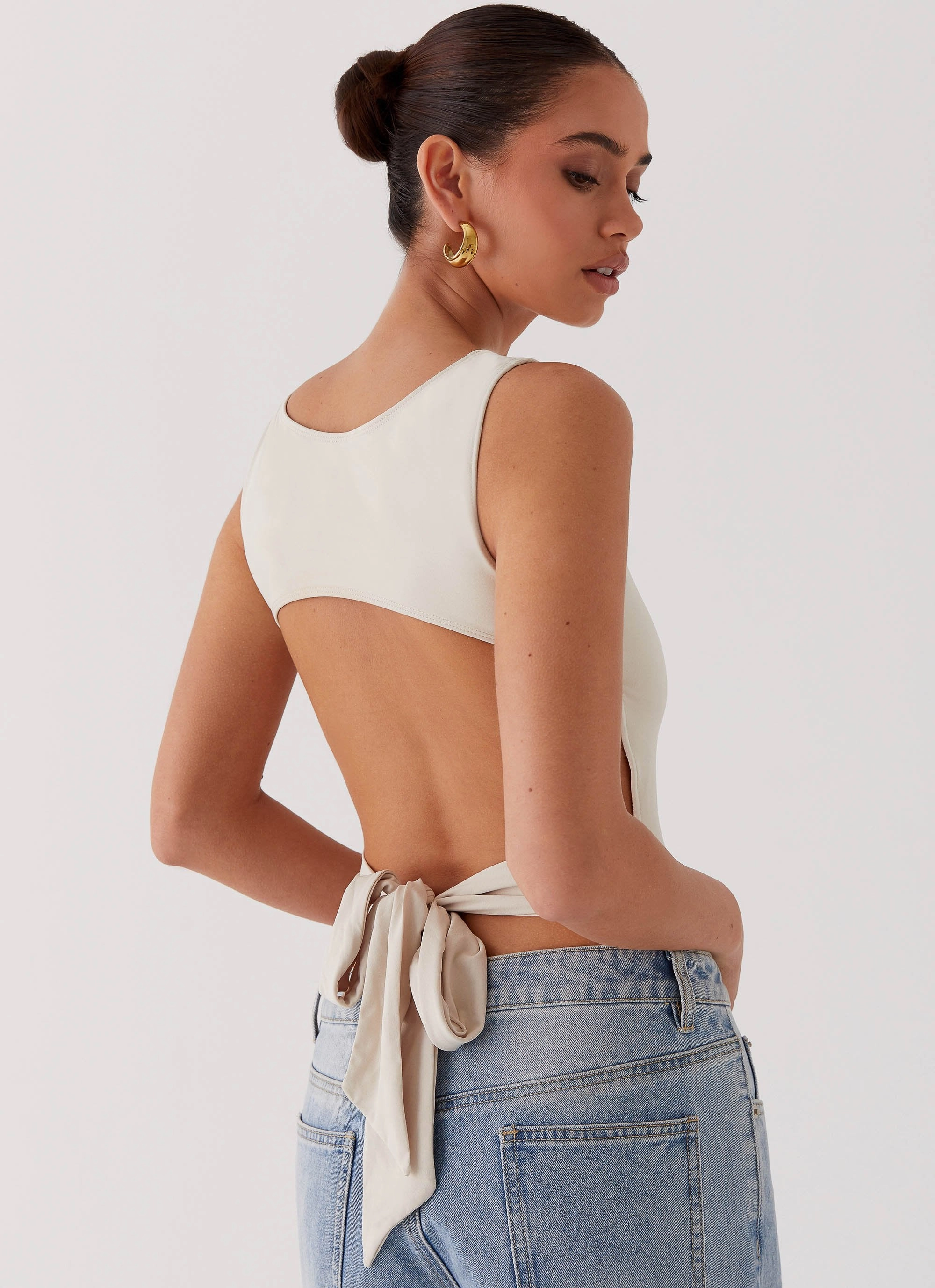 Saskie Crop Top - Ivory Ribbed Hemline