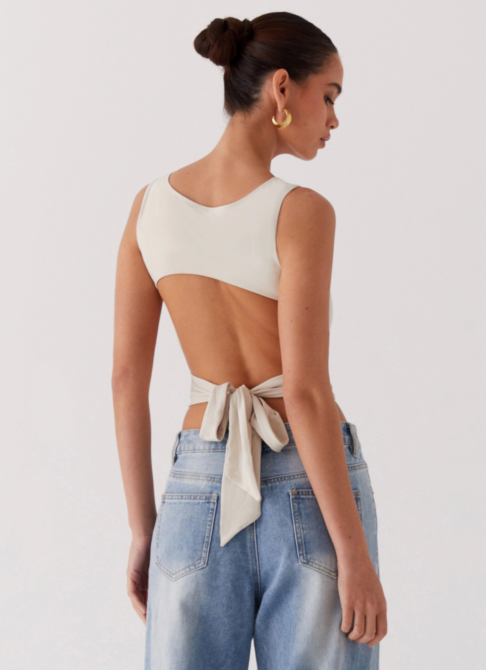 HeatRegulating Saskie Crop Top - Ivory