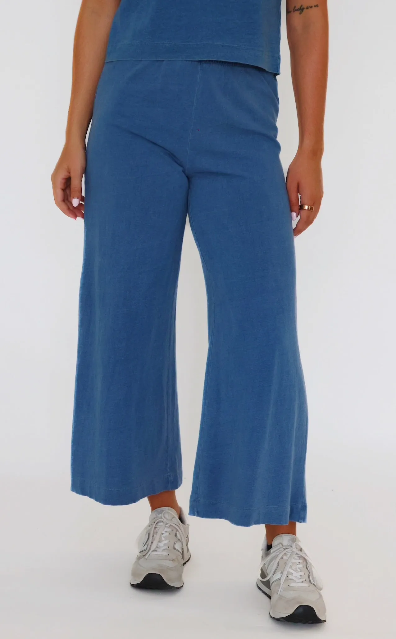 Flexible Knees Trendy Design Scout Jersey Denim Pant- Vintage Indigo