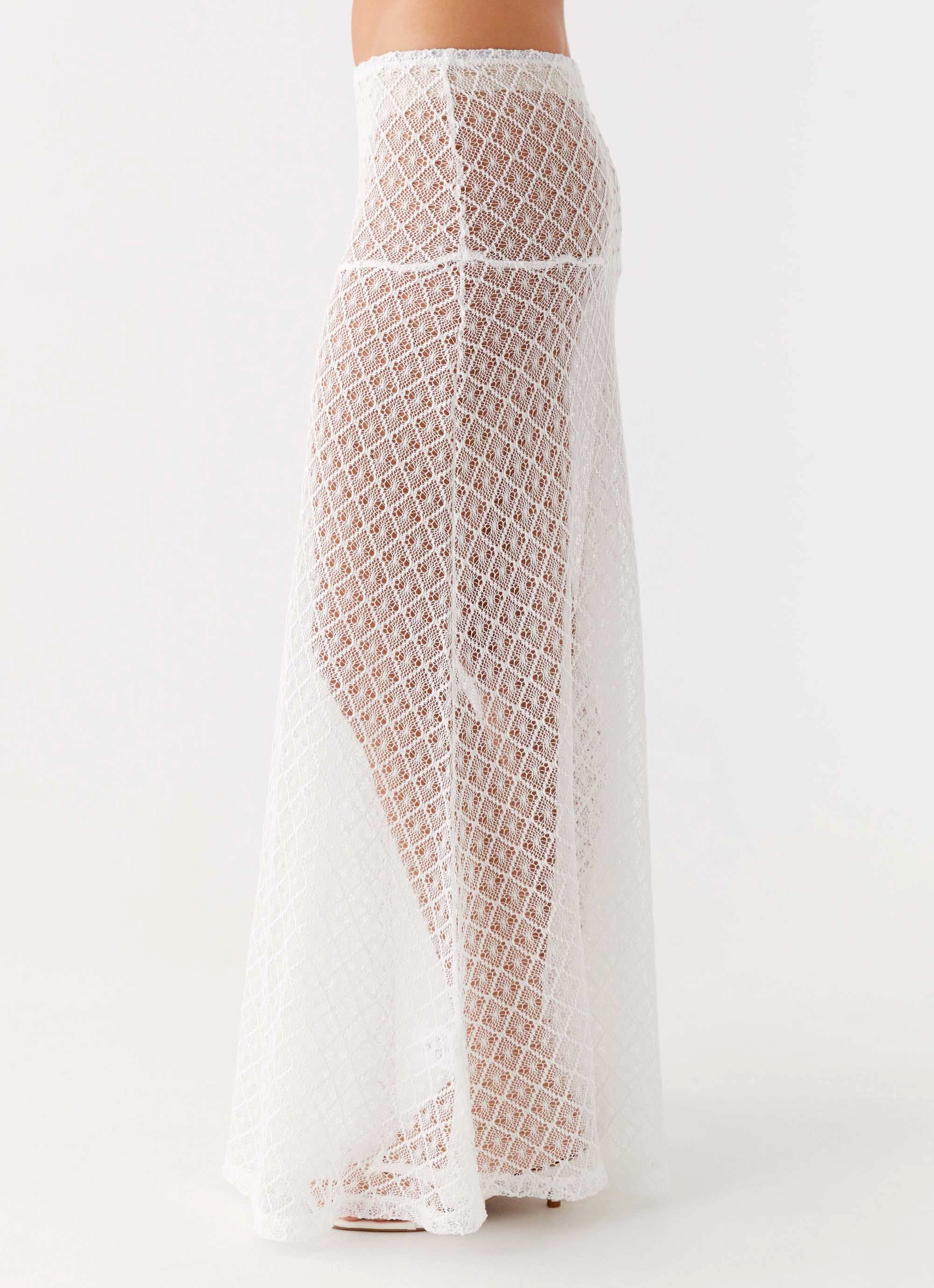 Calm Mood Relaxed Motion Velli Crochet Maxi Skirt - White