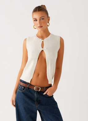 Maali Knit Top - White AntiPillingTreatment Soft Wool