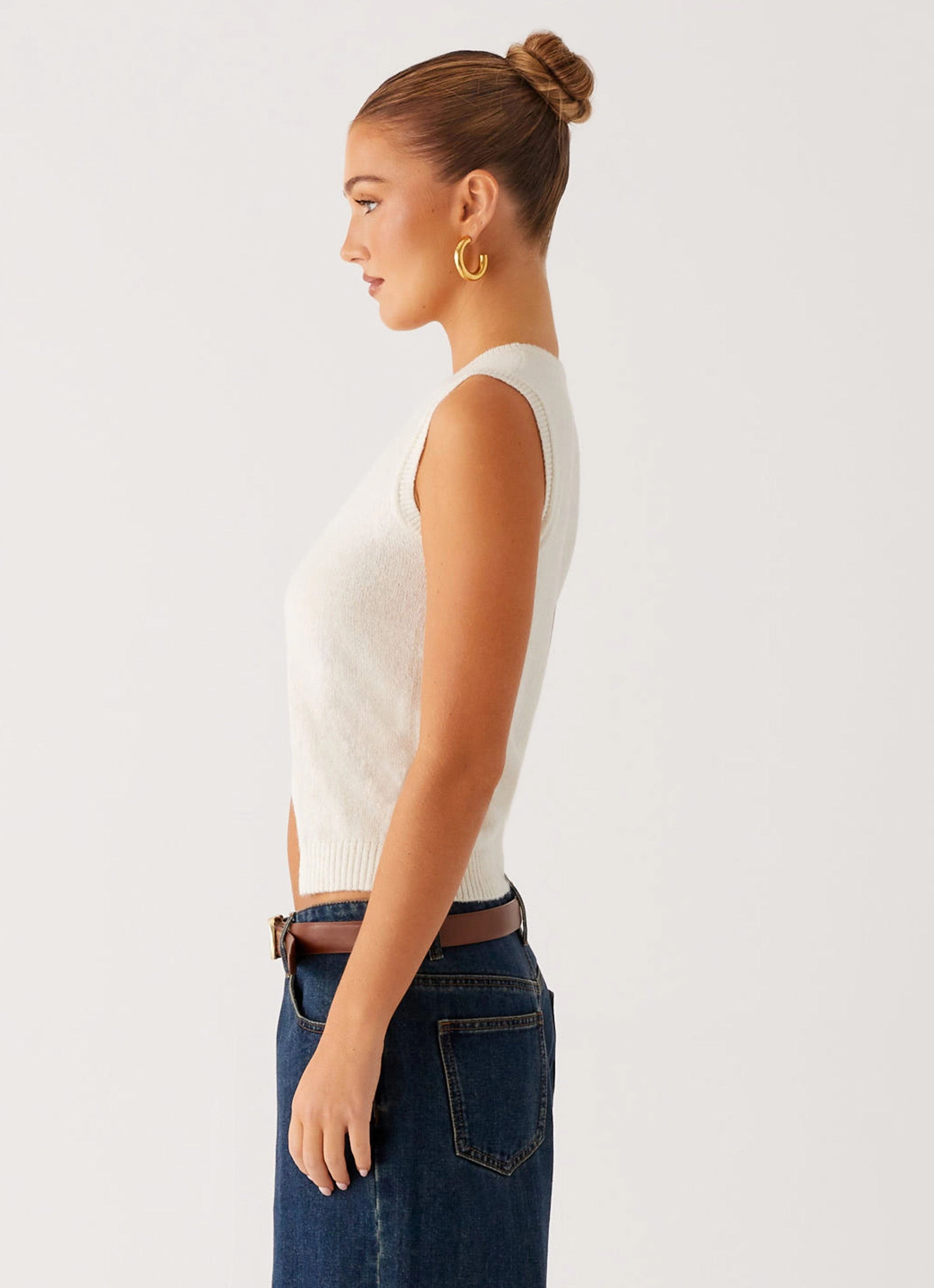 Maali Knit Top - White StainRepellentCoating Wrinkle Resistant Treatment