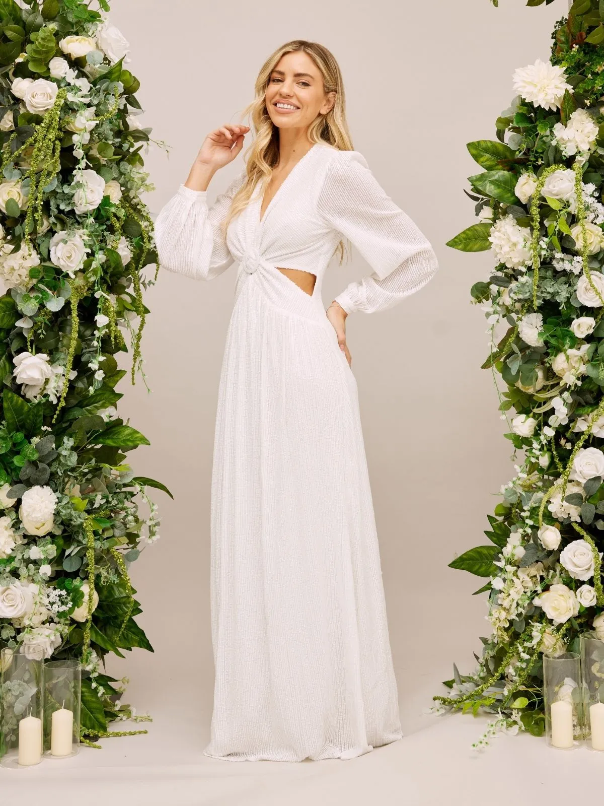 Sequin Cut Out Maxi Bridal Dress / White Body Flow Cool Finish