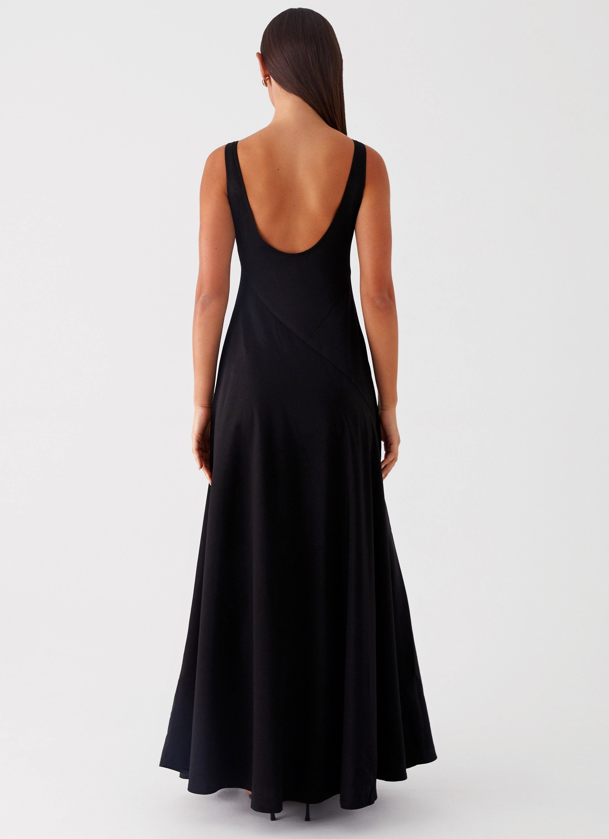 Cosma Maxi Dress - Black Modern Layers Shimmer-Finish