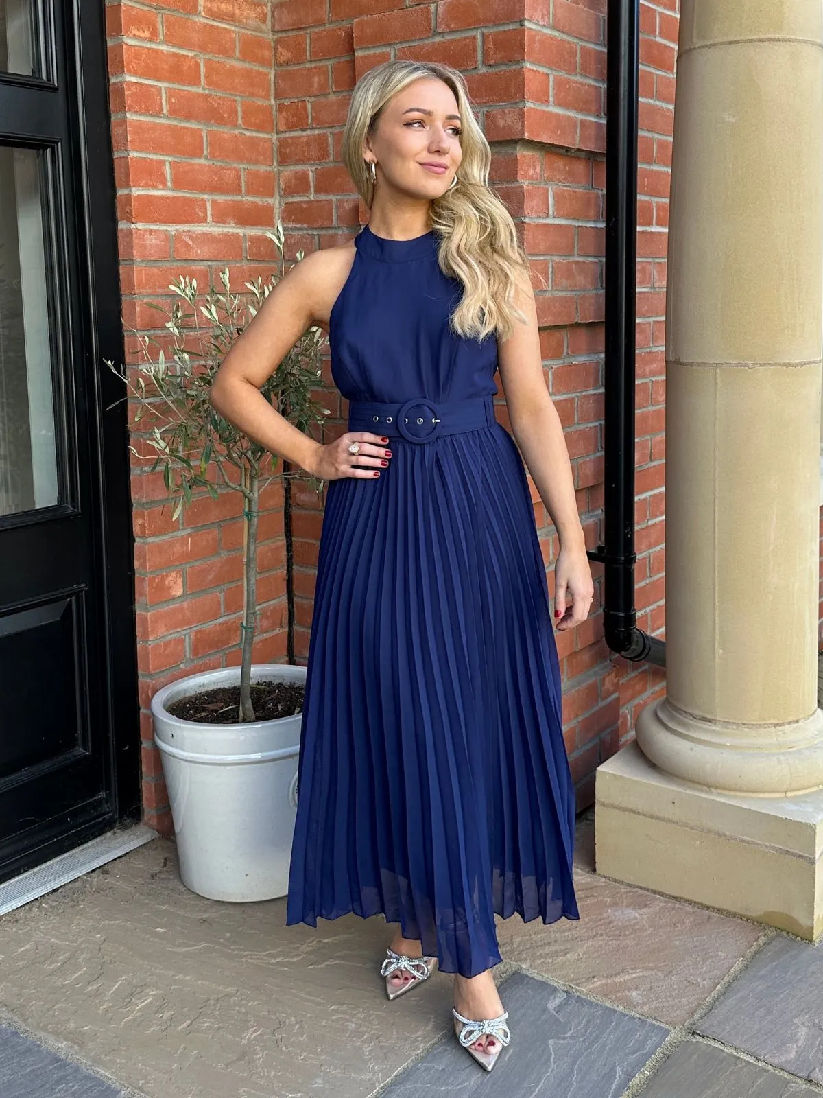 Petite Luisa Belted Pleated Maxi Dress / Navy High-waist Polished Tailoring